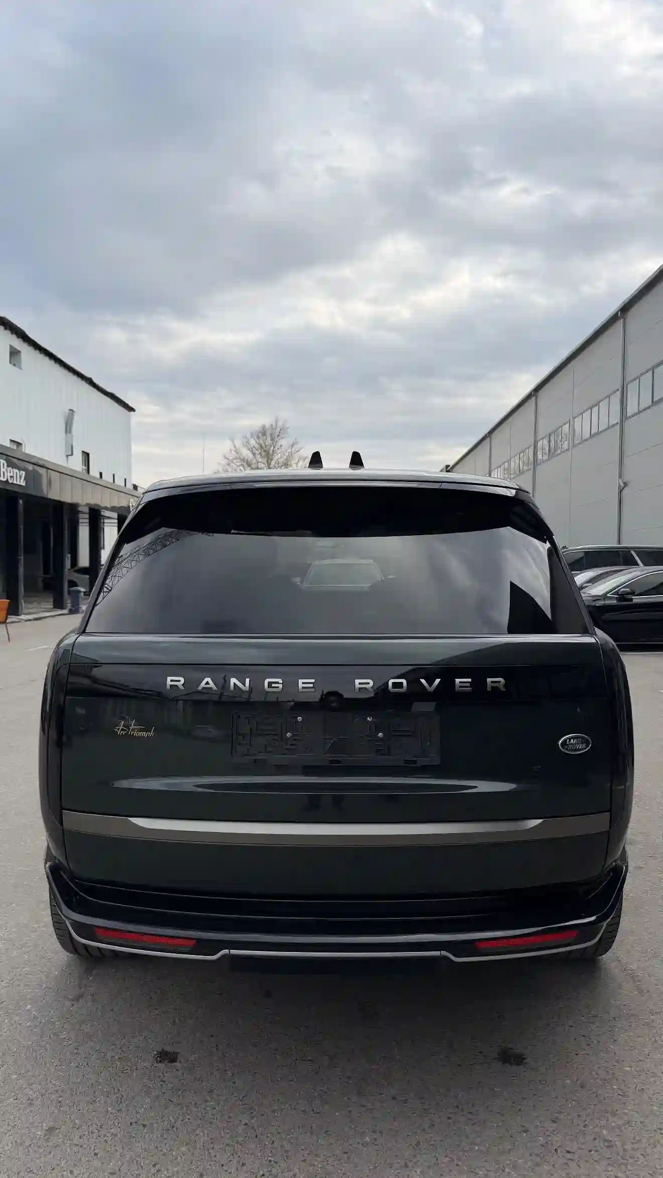 Land rover Range rover 2023 — миниатюра 2