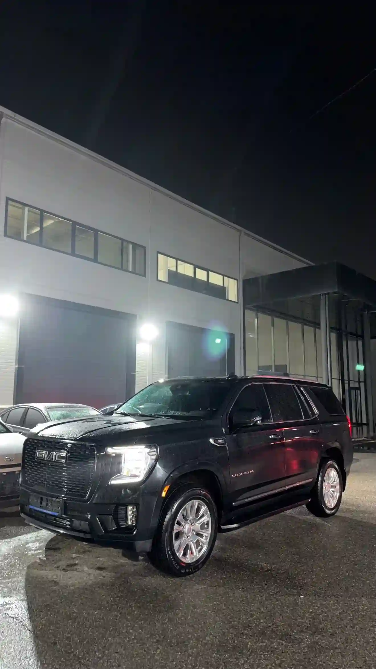 GMC Yukon 2022 — миниатюра 2