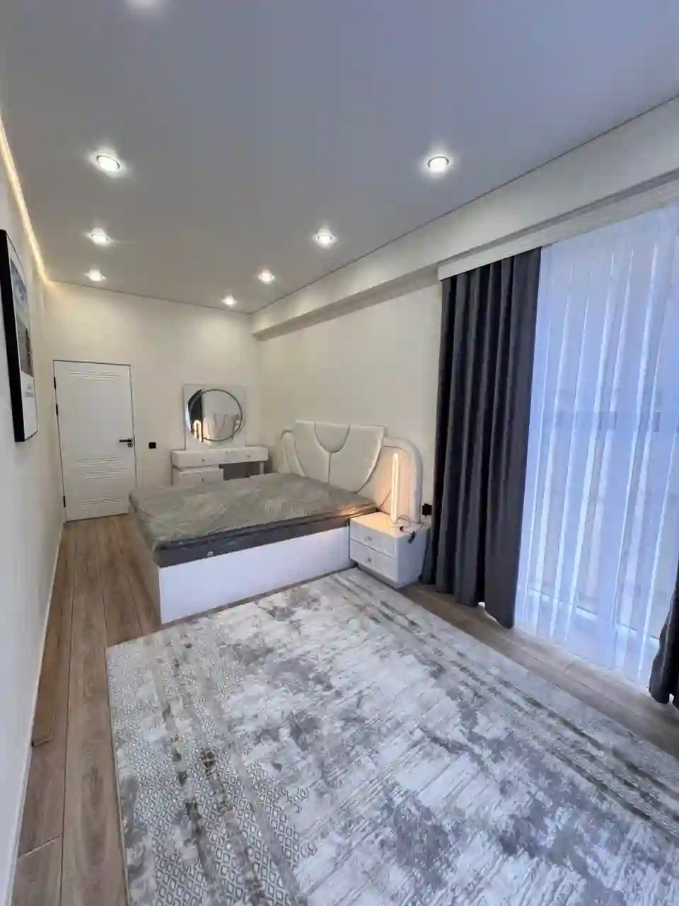 3-к квартира, 8 этаж, 104 м², сино