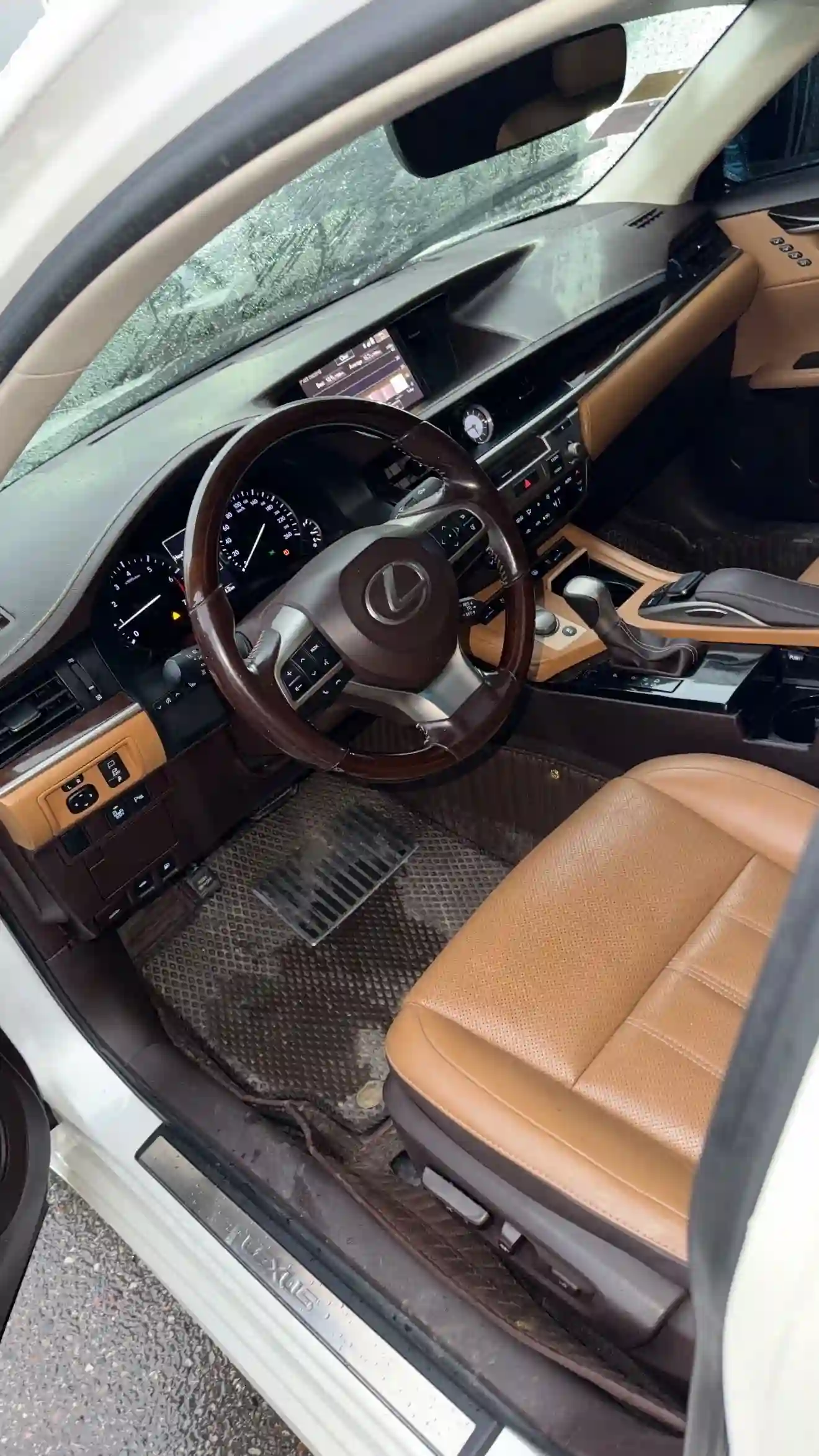 Lexus Es series 2016 — миниатюра 6