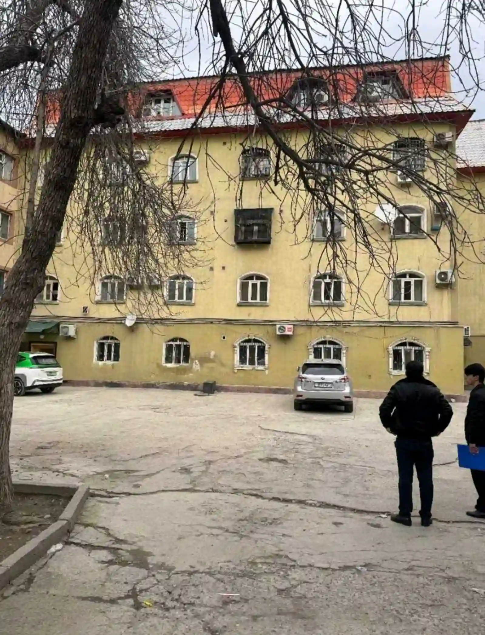 2-к квартира, 1 этаж, 70 м², Фирдавси
