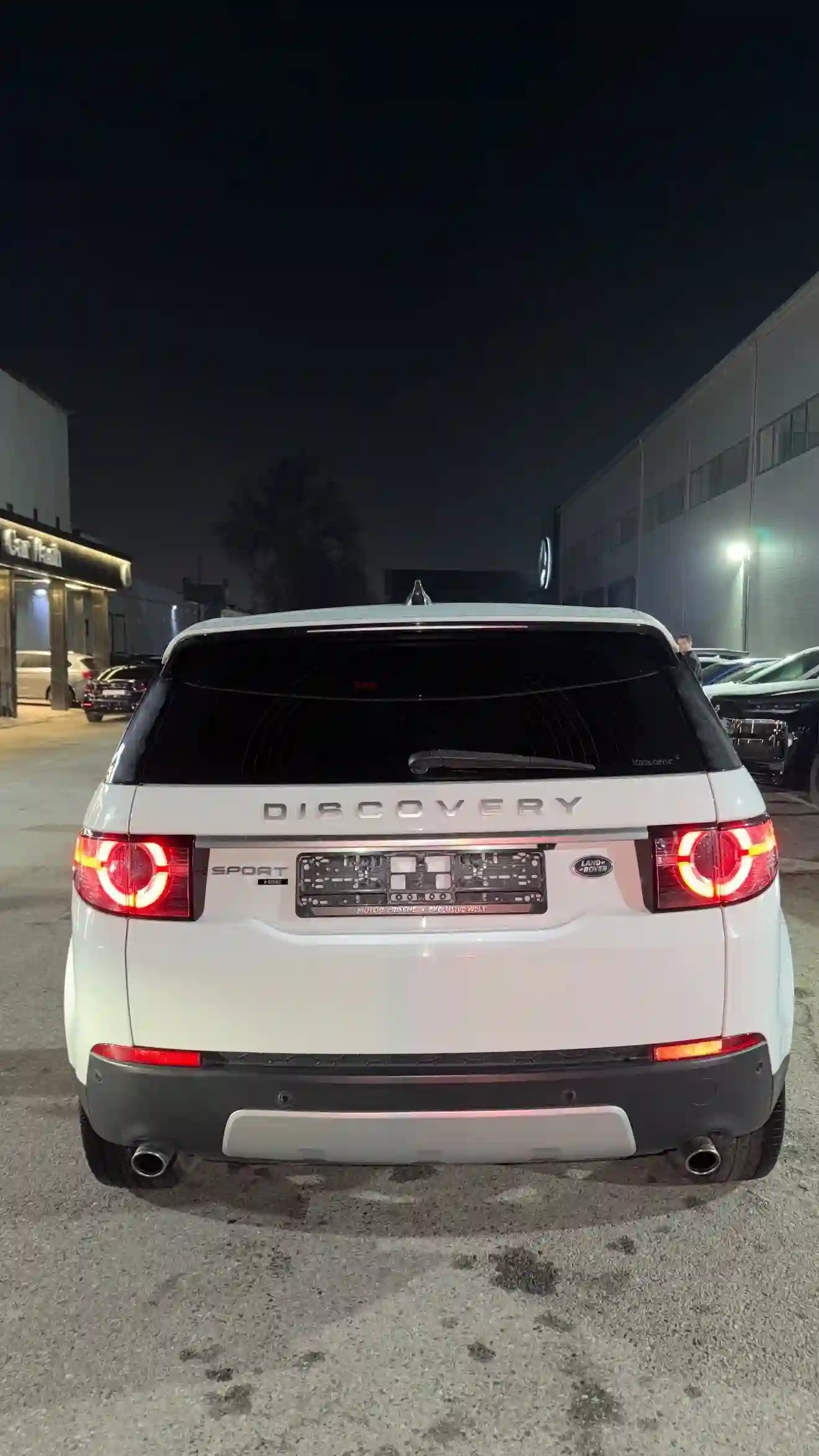 Land rover Discovery 2018 — миниатюра 3