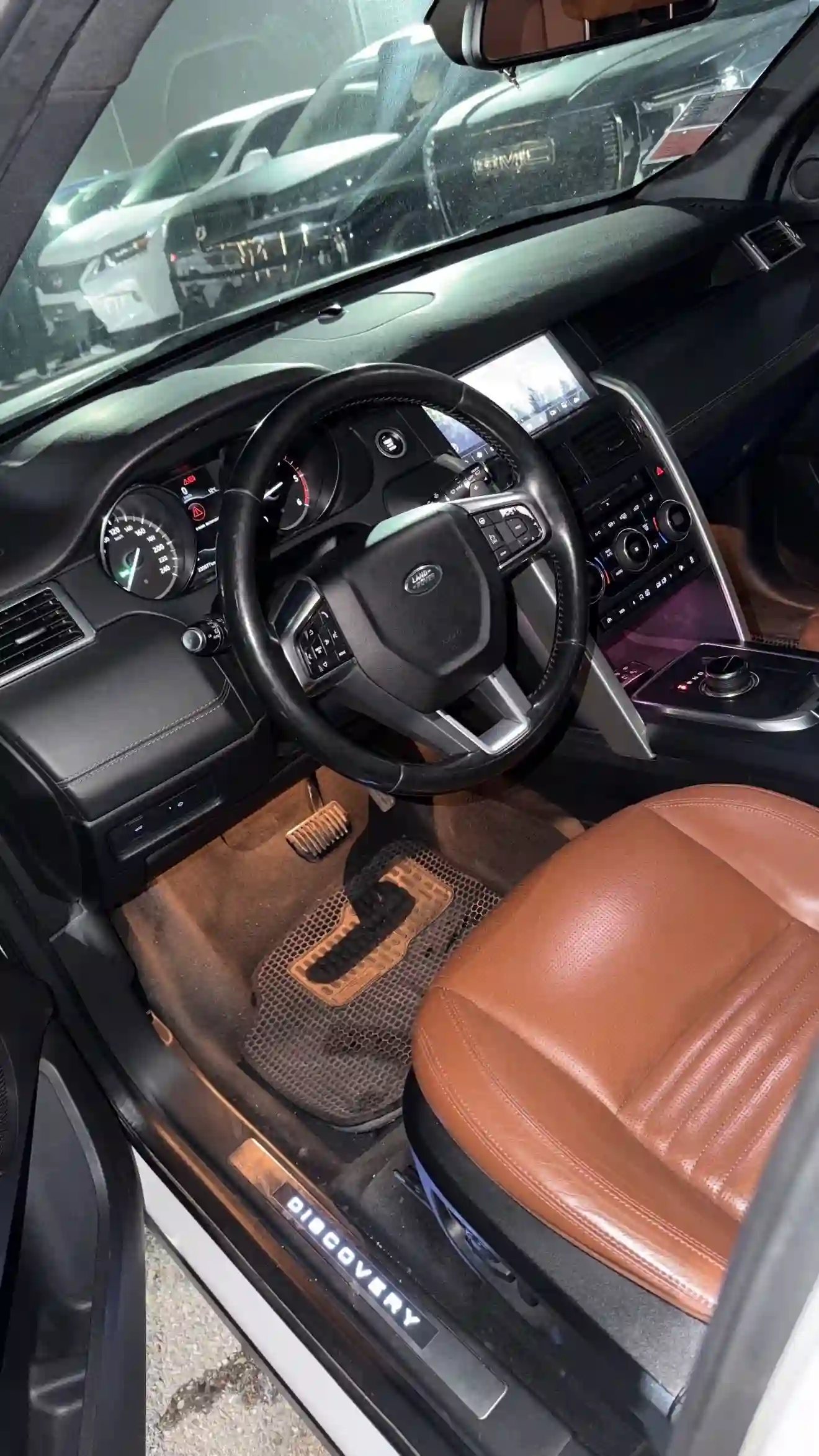 Land rover Discovery 2018 — миниатюра 4