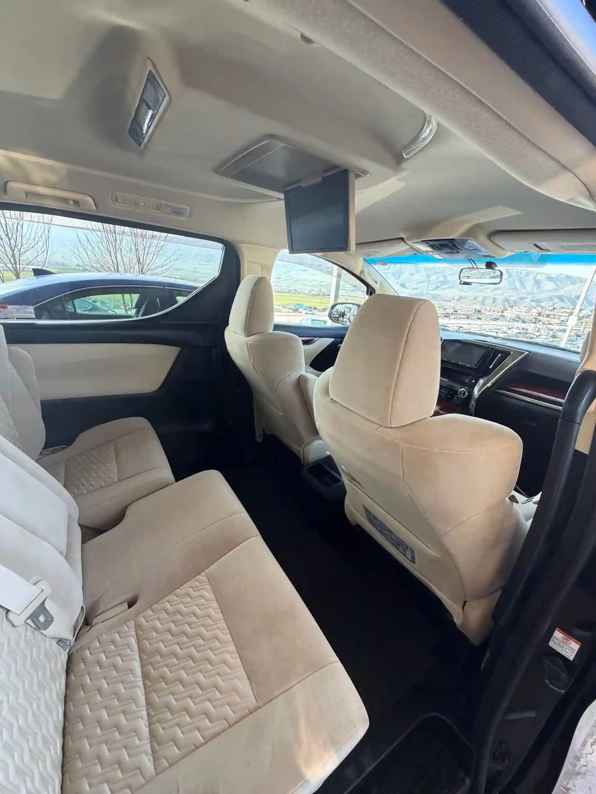 Toyota Vellfire 2016