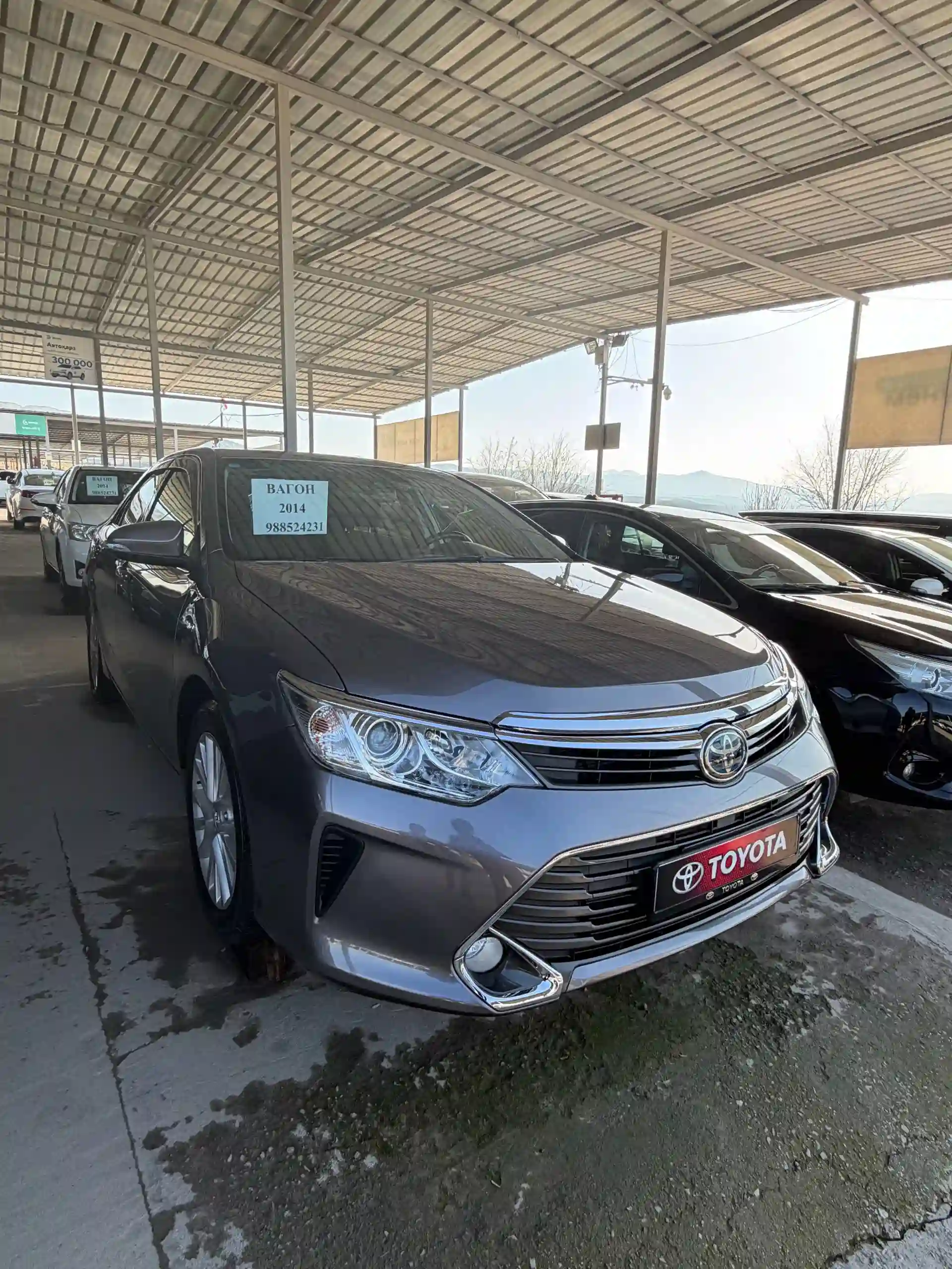 Toyota Camry 2014