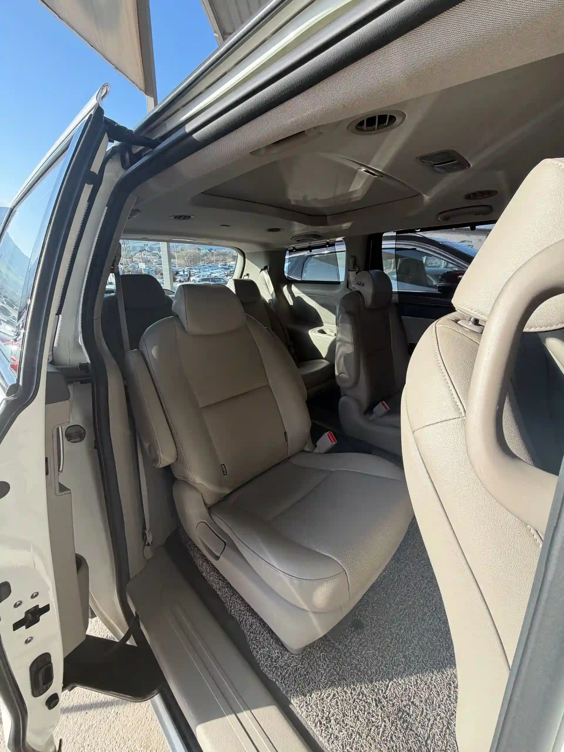 Kia Carnival 2014