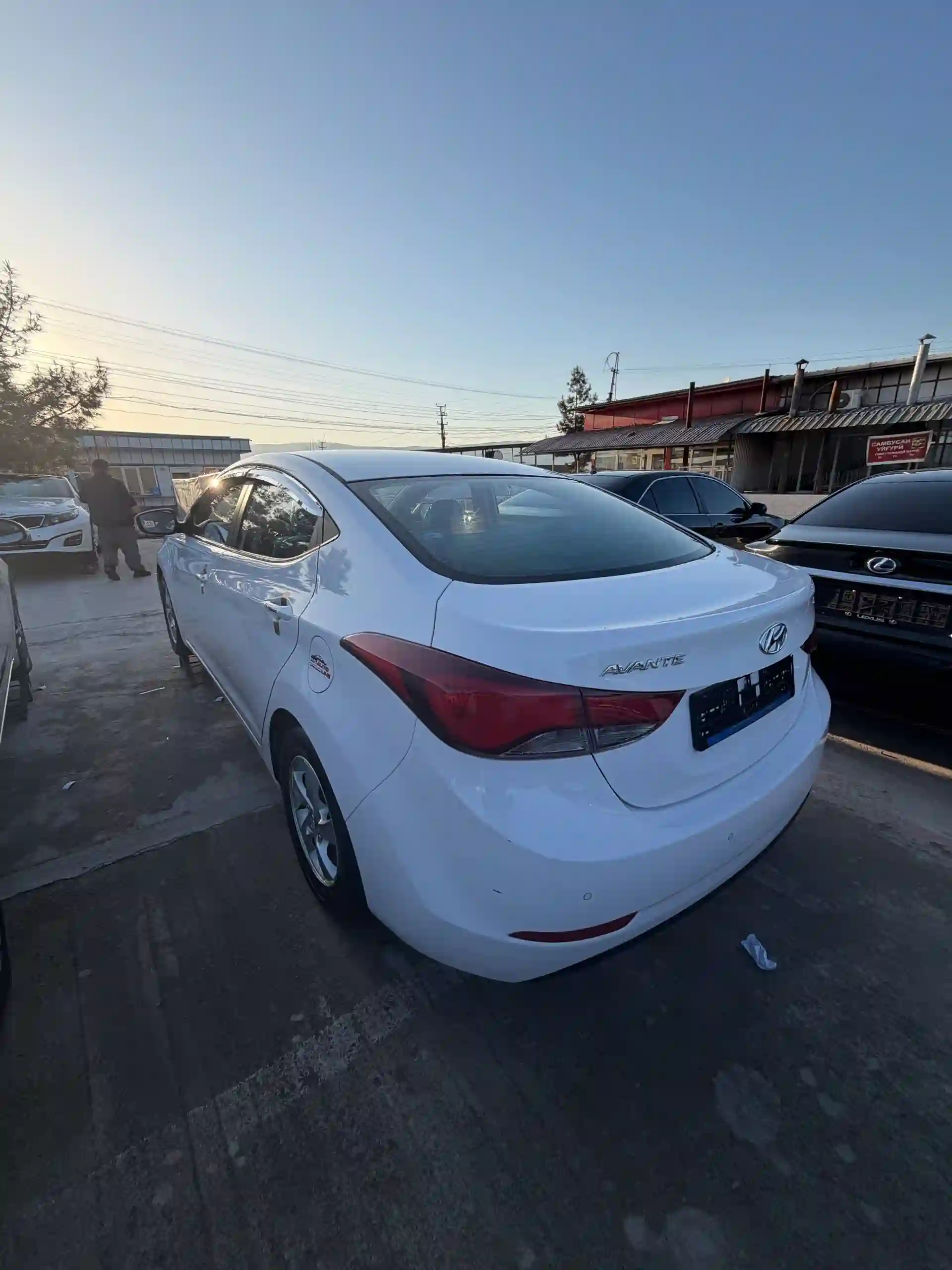 Hyundai Avante 2014