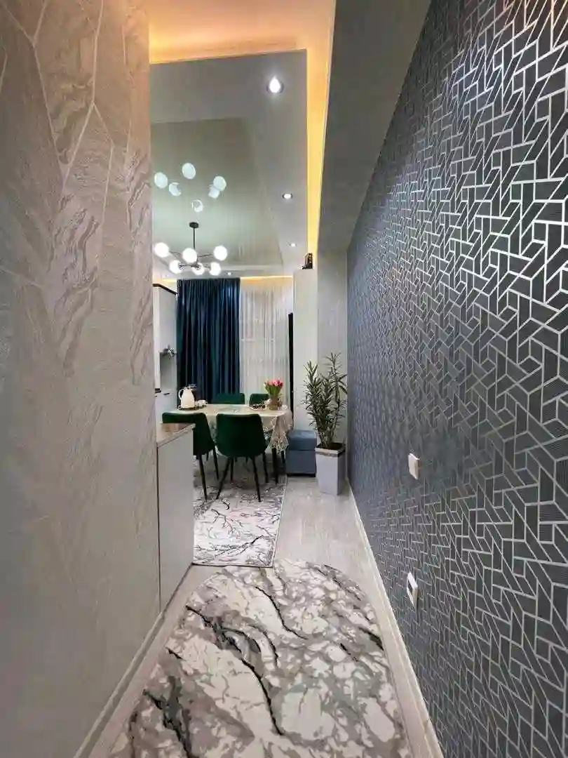 2-к квартира, Цокольный этаж, 98 м², 19мкр
