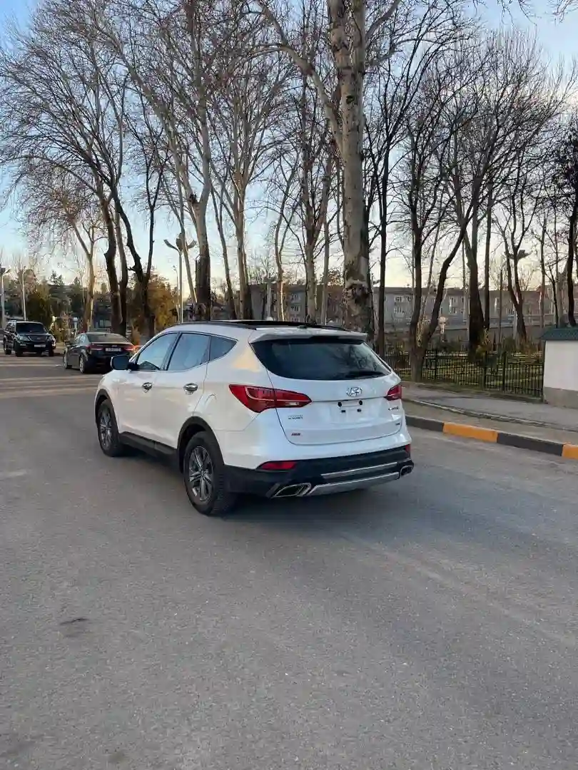 Hyundai Santa fe 2017 — миниатюра 4