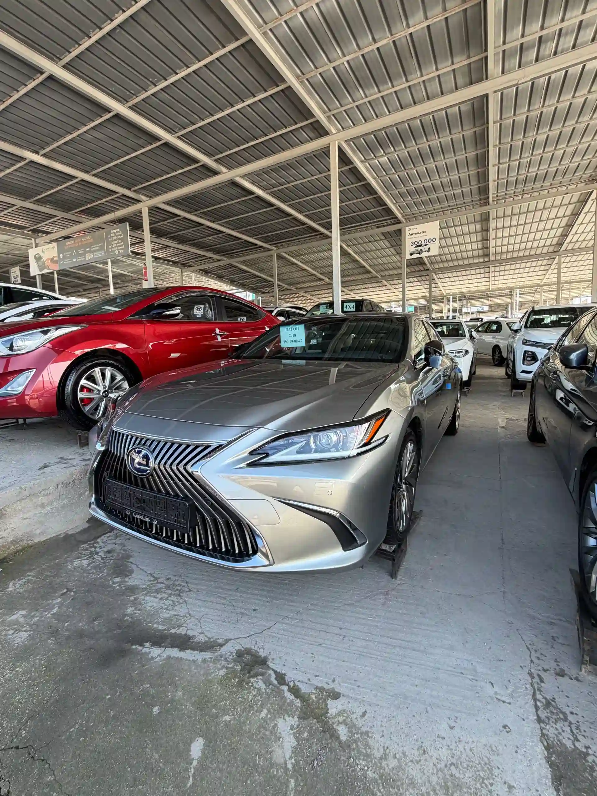 Lexus Es series 2018 — миниатюра 2