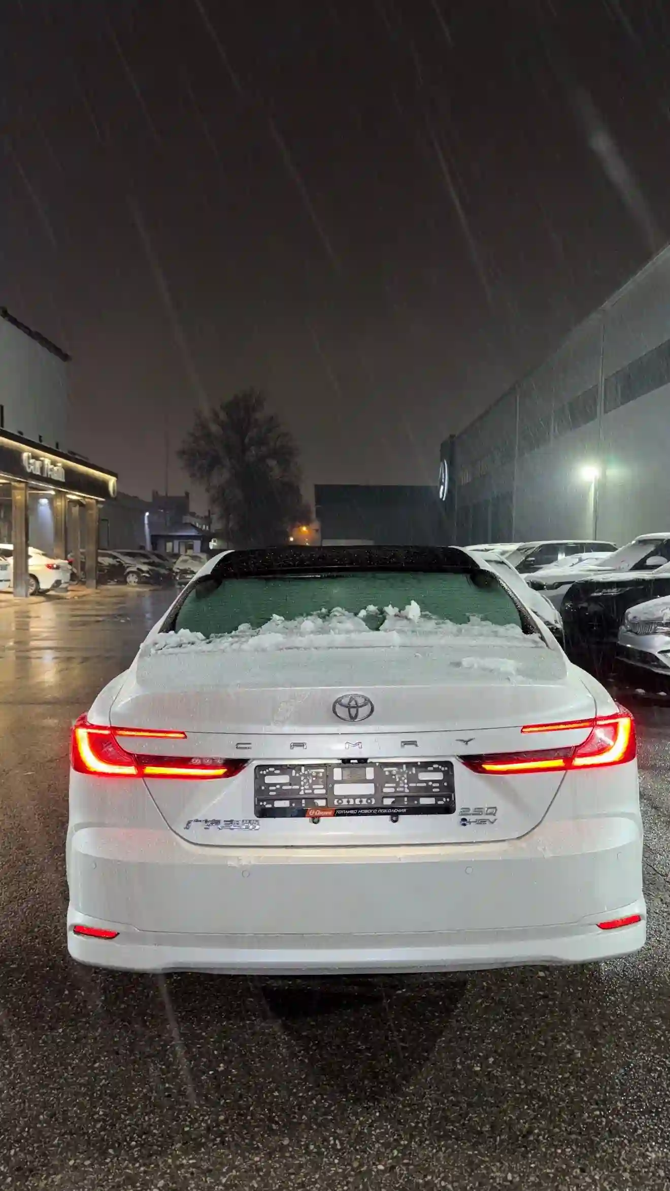 Toyota Camry 2025 — миниатюра 2