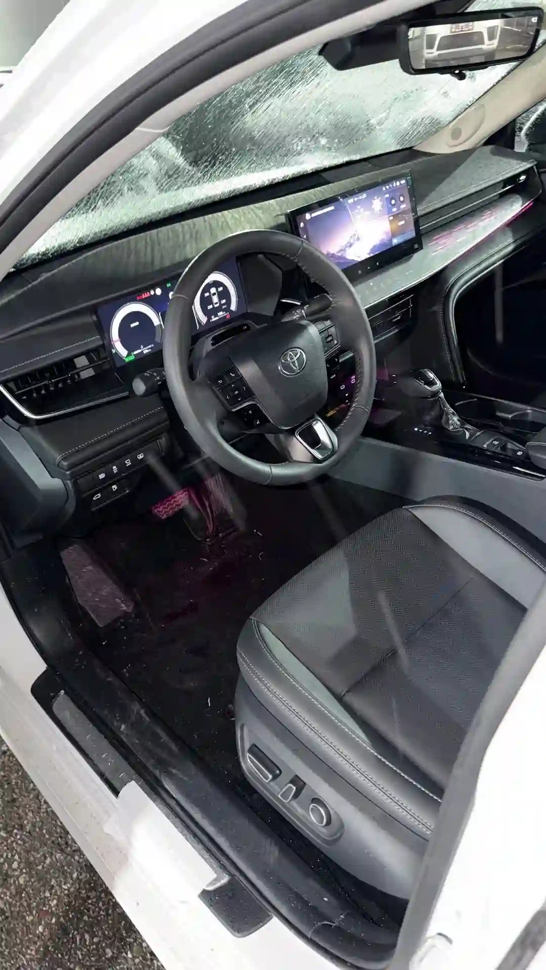 Toyota Camry 2025 — миниатюра 4