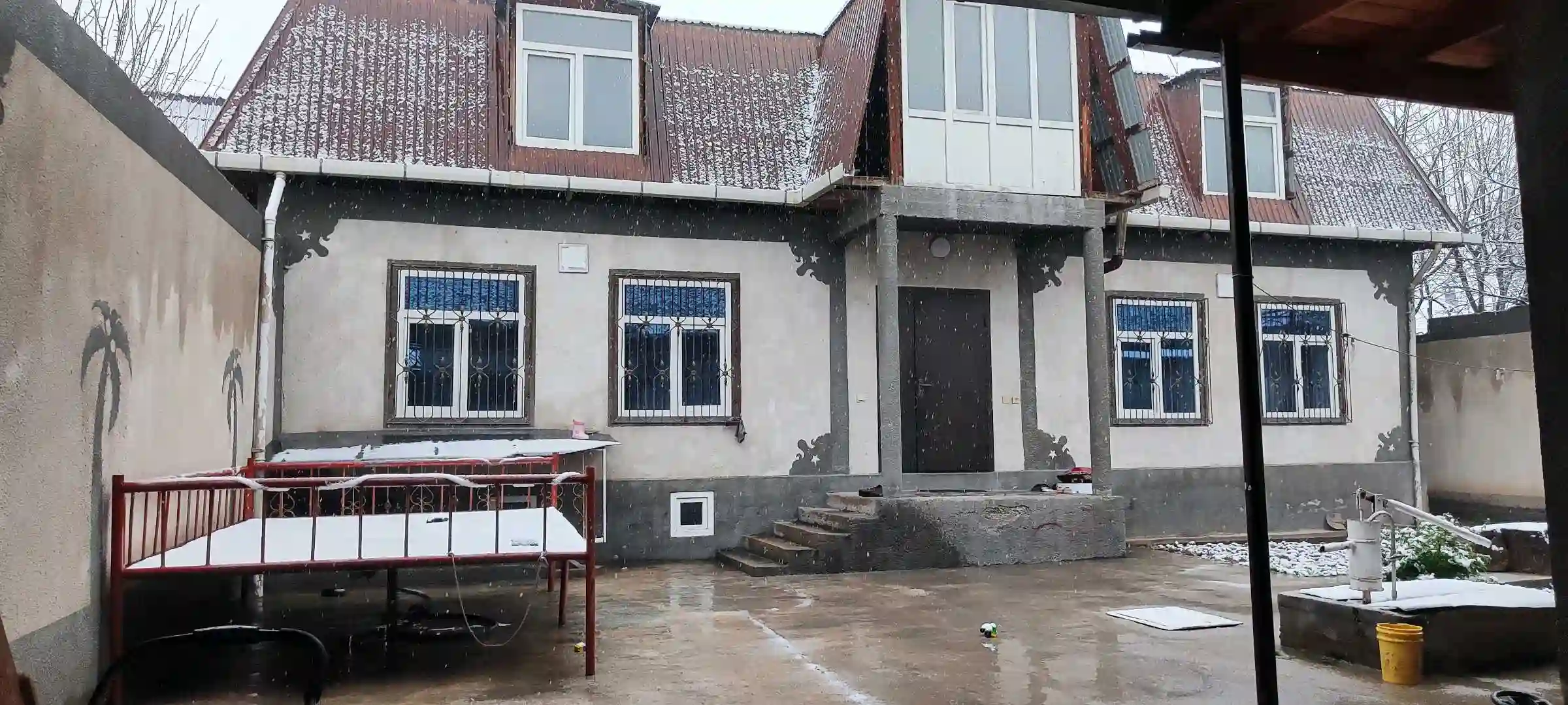 1 этажный, 6-комн. дом, 100 м², 4 соток, Сино