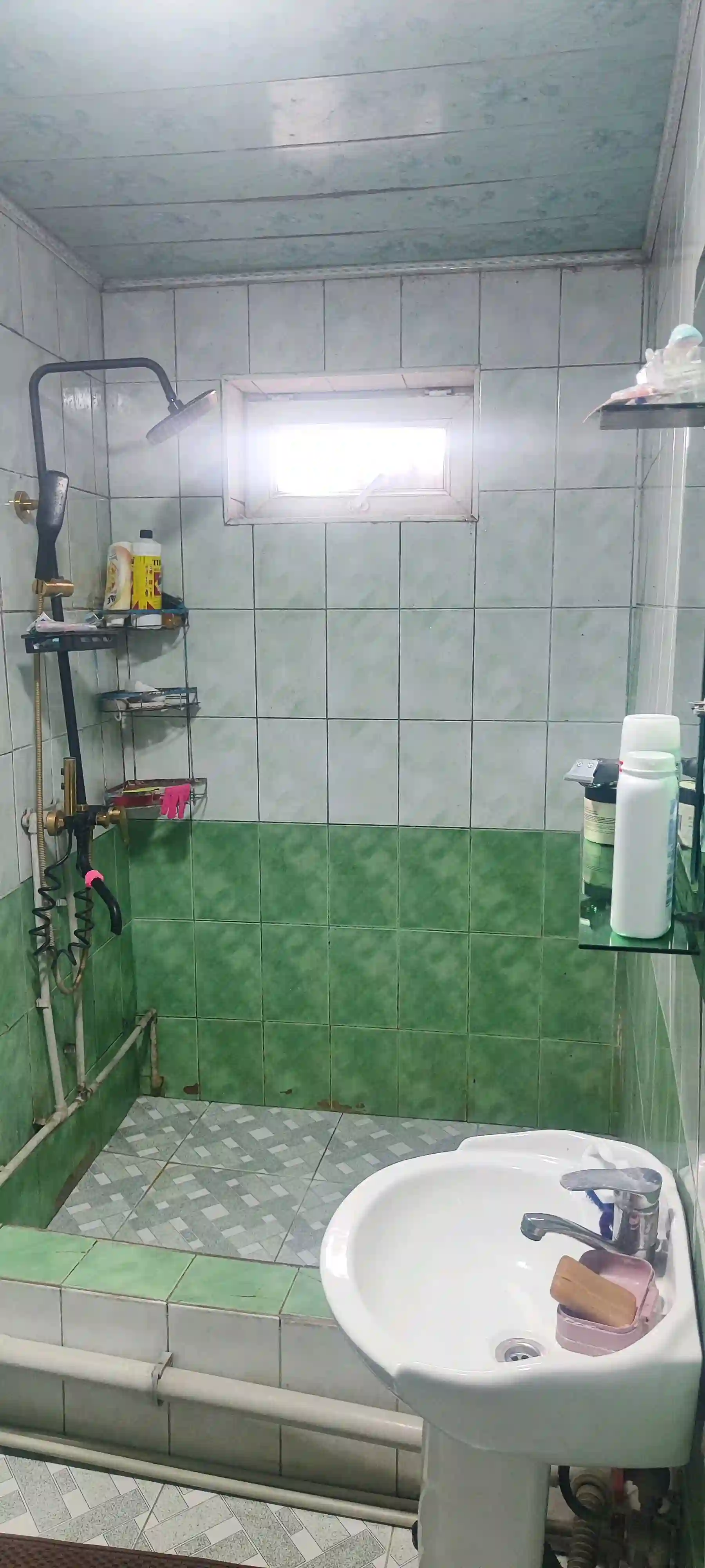 1 этажный, 6-комн. дом, 100 м², 4 соток, 4 соток, Сино