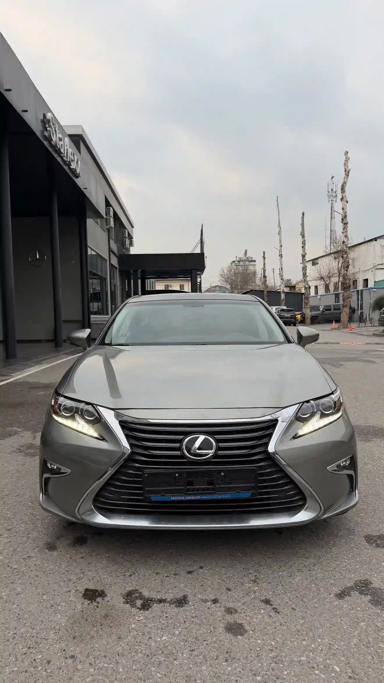 Lexus Es series 2016