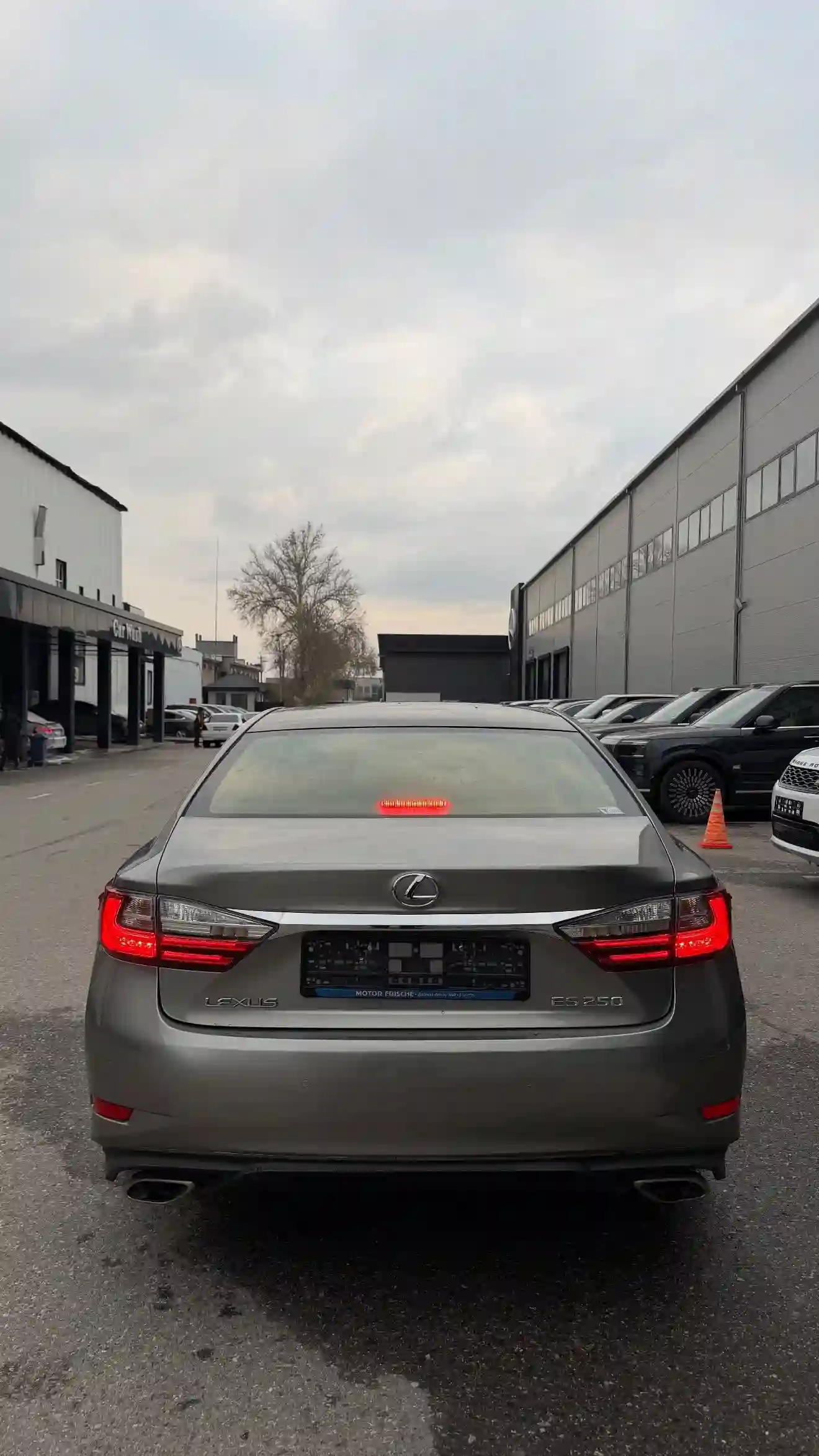 Lexus Es series 2016