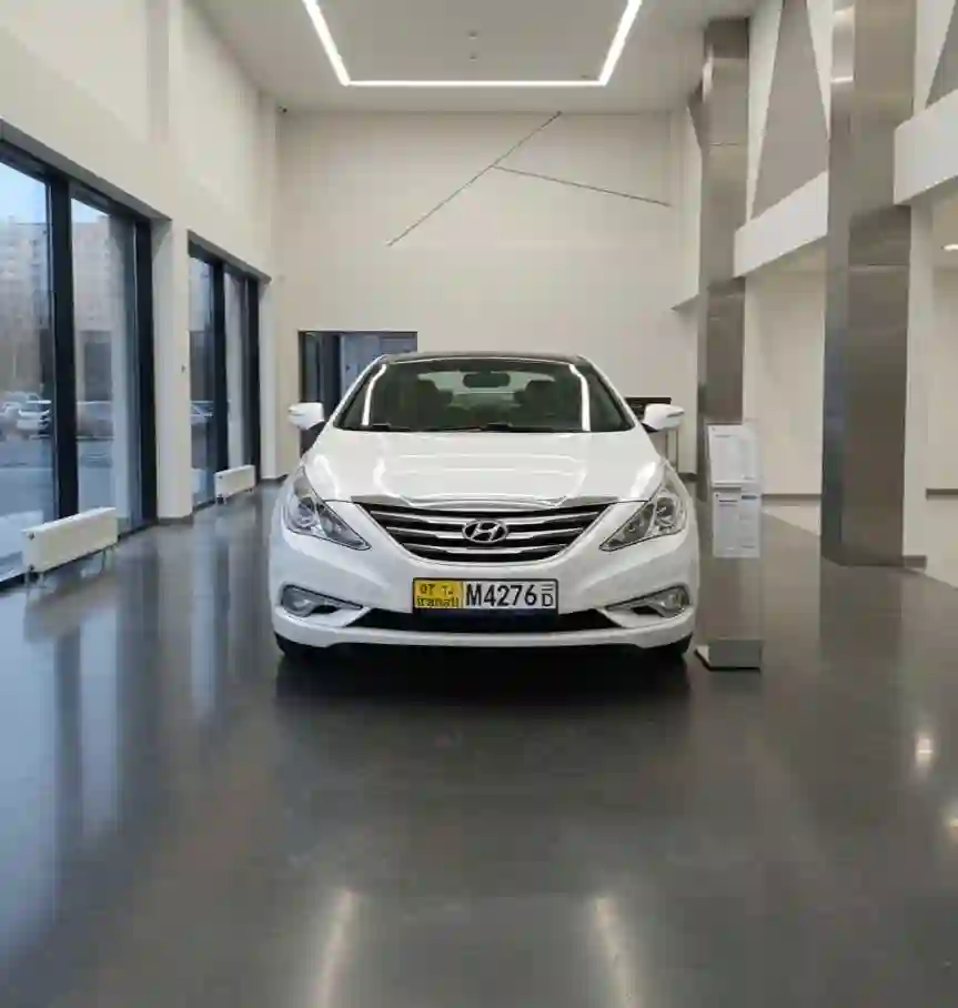 Hyundai Sonata 2014 — миниатюра 2