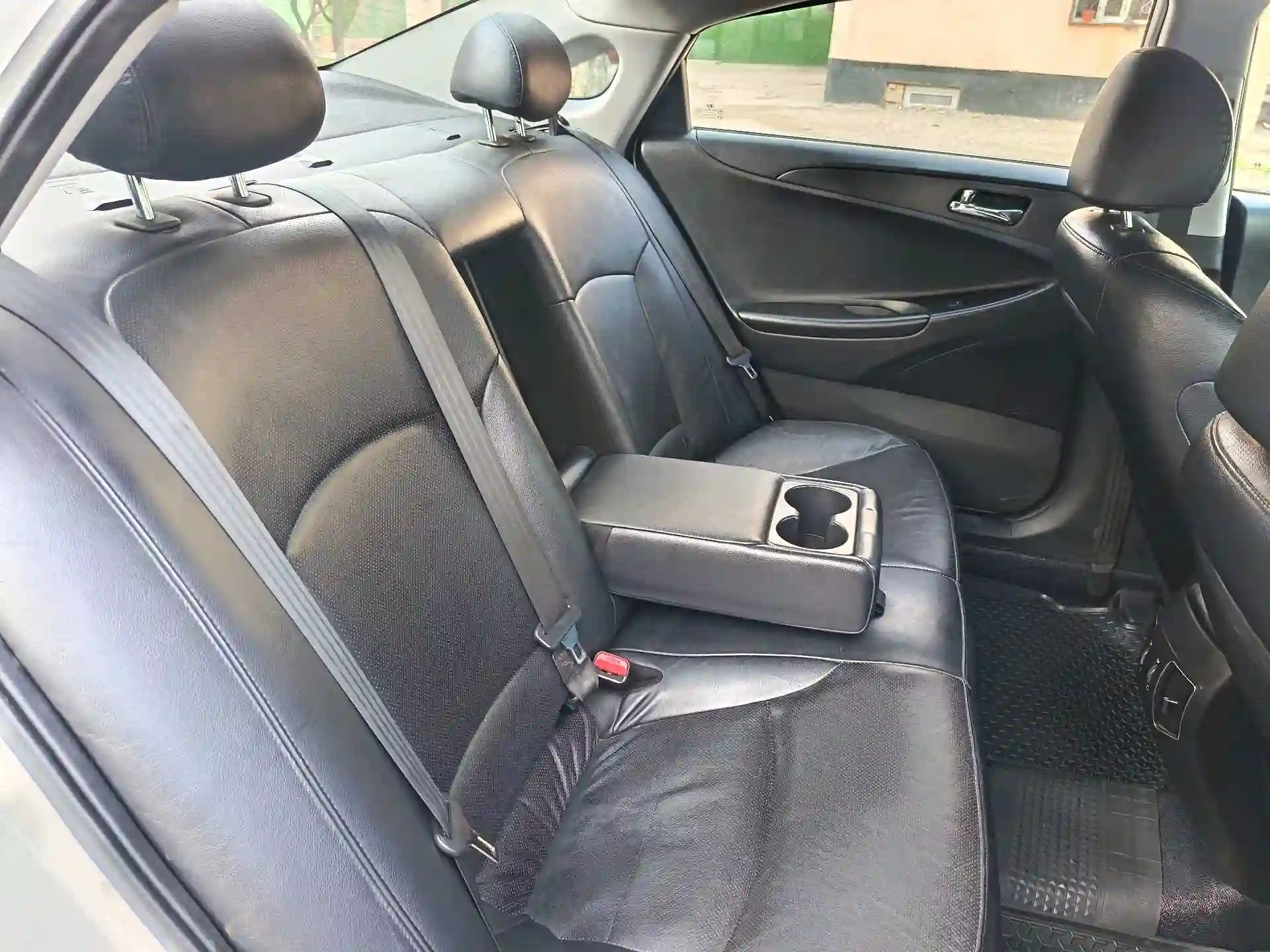 Hyundai Sonata 2014 — миниатюра 9