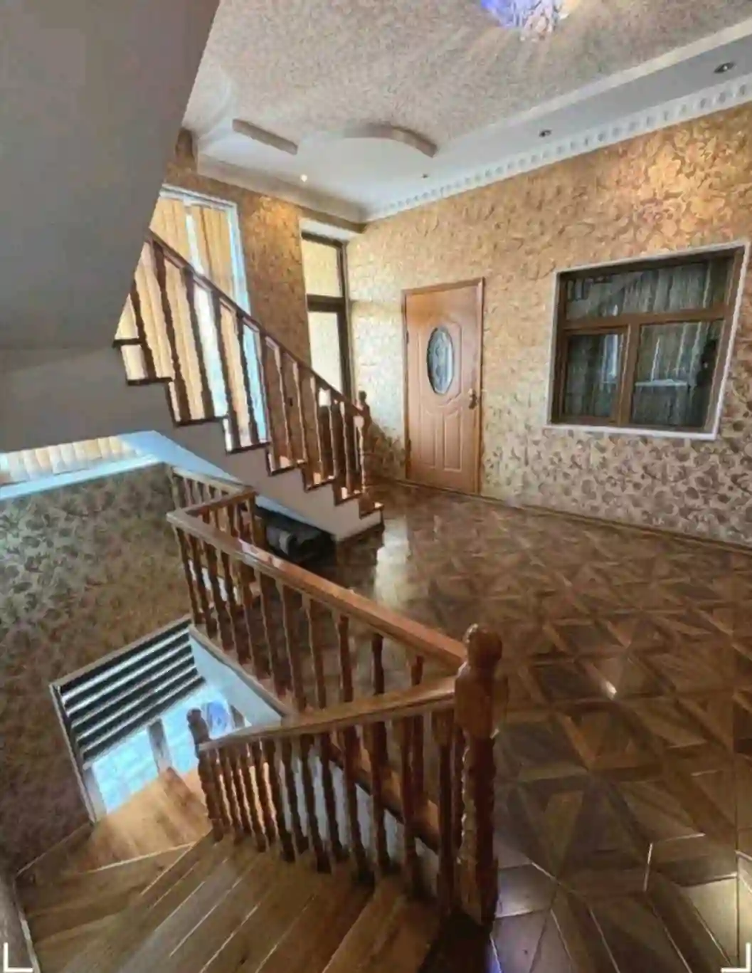 2 этажный, 6-комн. дом, 400 м², 4 соток, Фирдавси