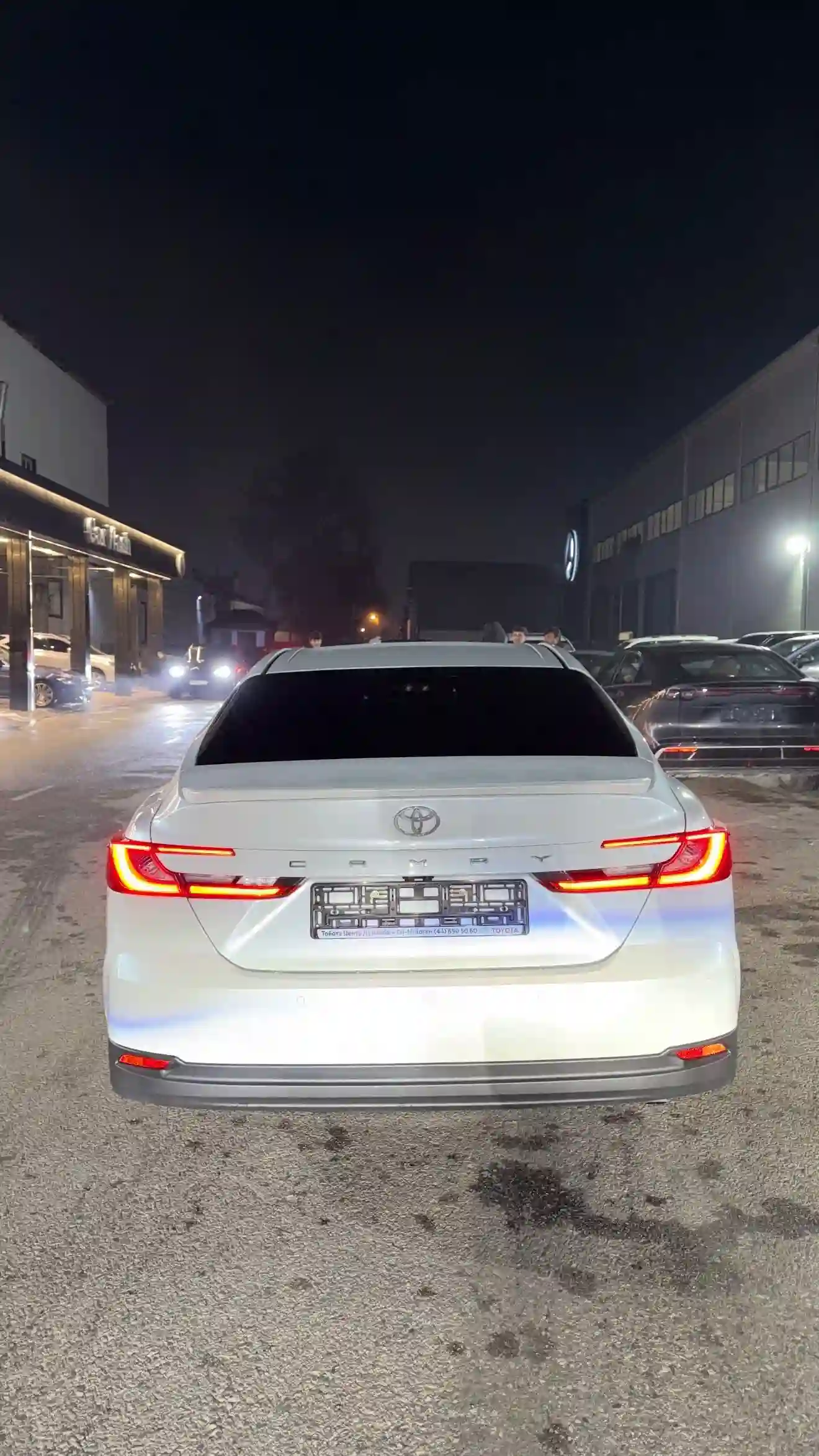 Toyota Camry 2025 — миниатюра 3