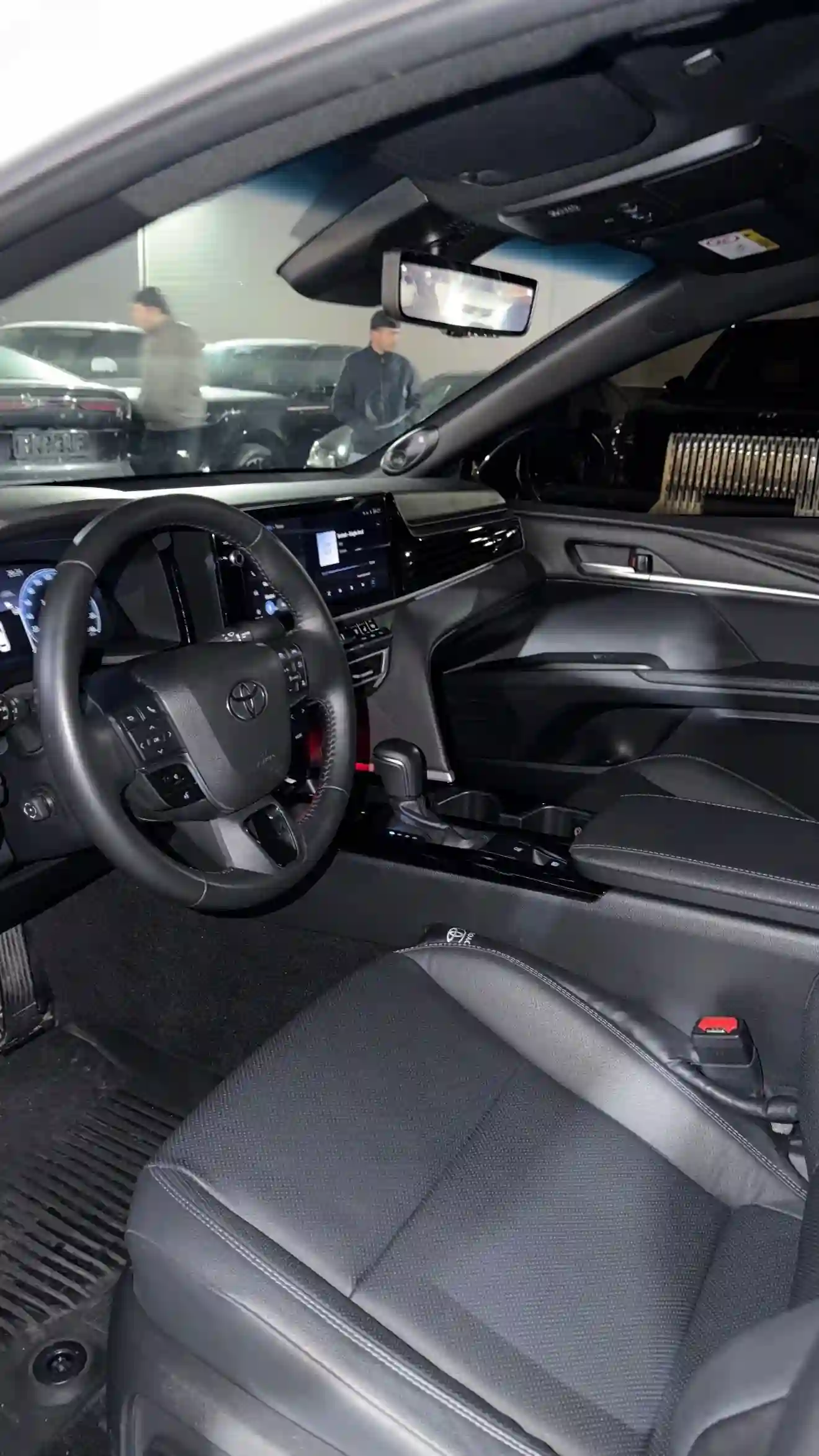 Toyota Camry 2025 — миниатюра 5