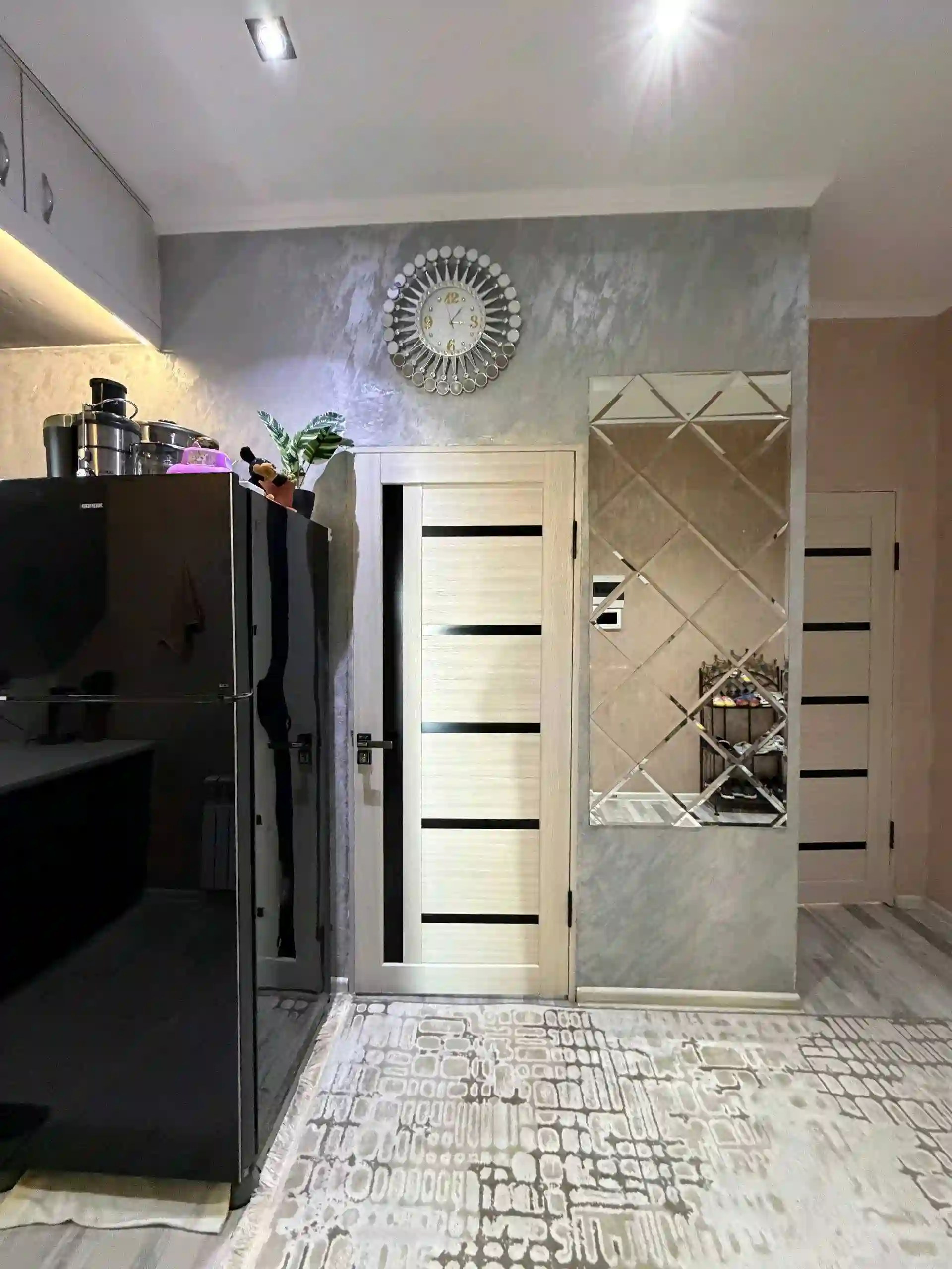 3-к квартира, 11 этаж, 50 м², Шохмансур