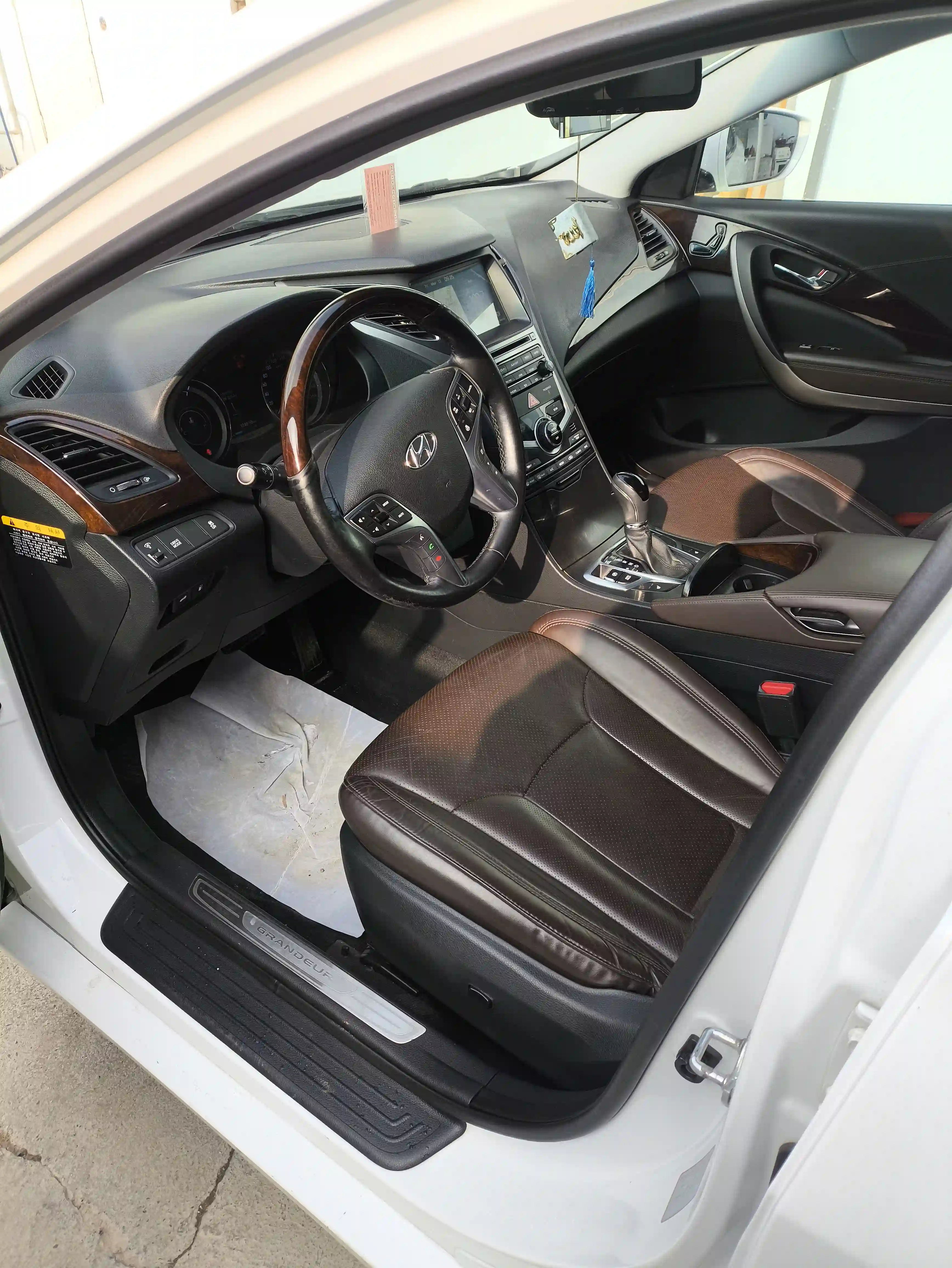 Hyundai Grandeur 2016