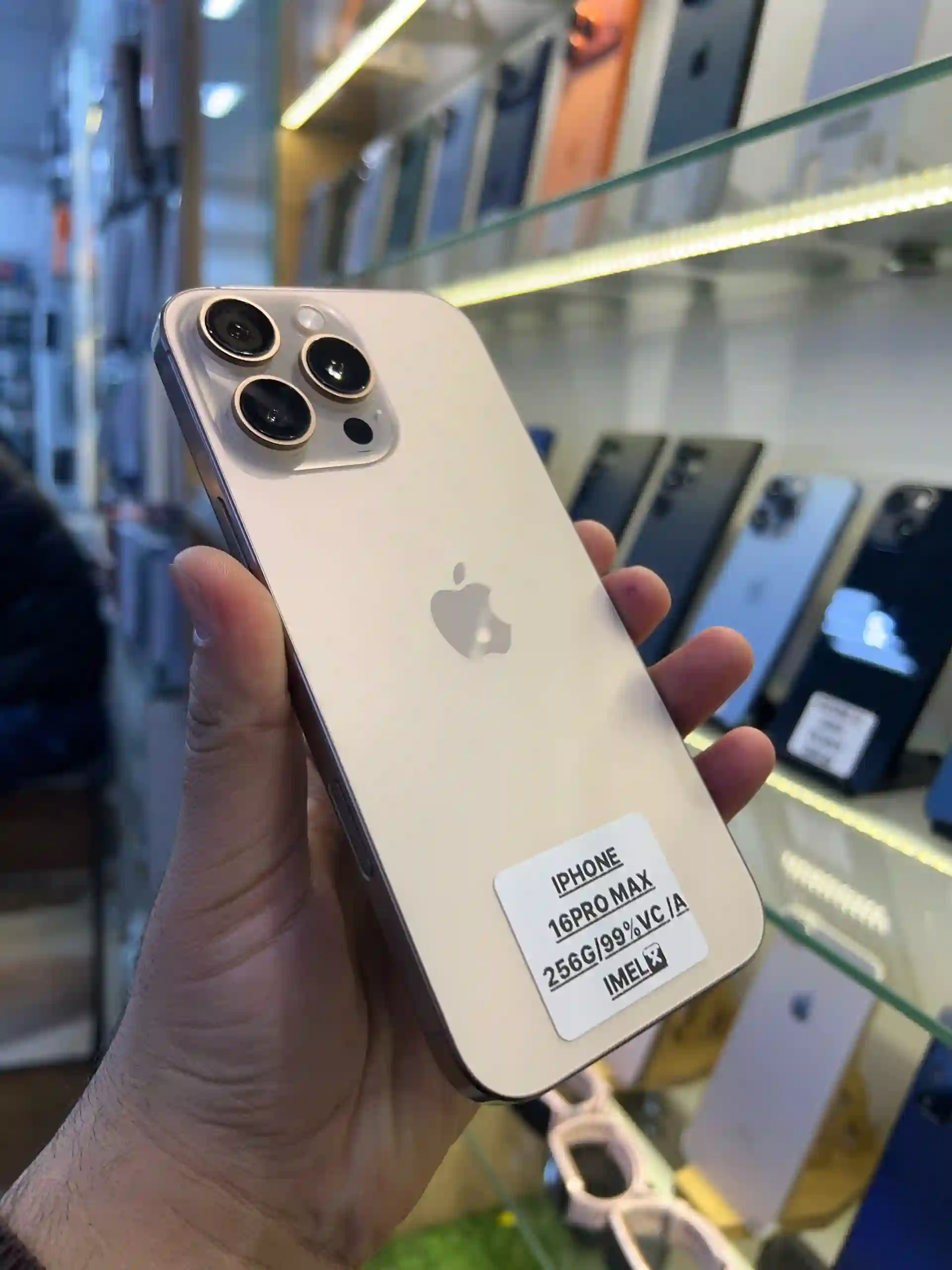 Apple iPhone 16 Pro Max 256 gb