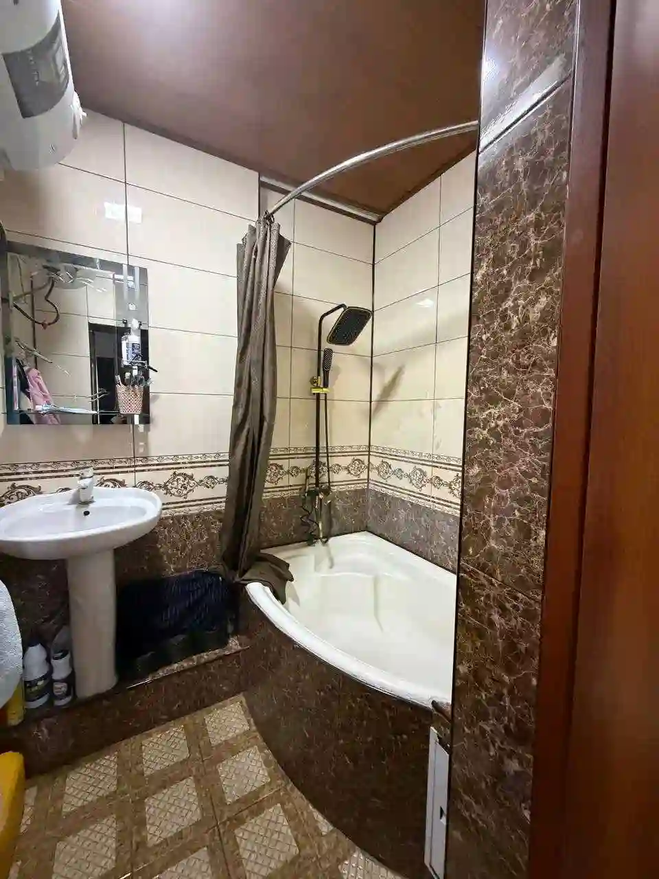 3-к квартира, 15 этаж, 65 м², Цирк