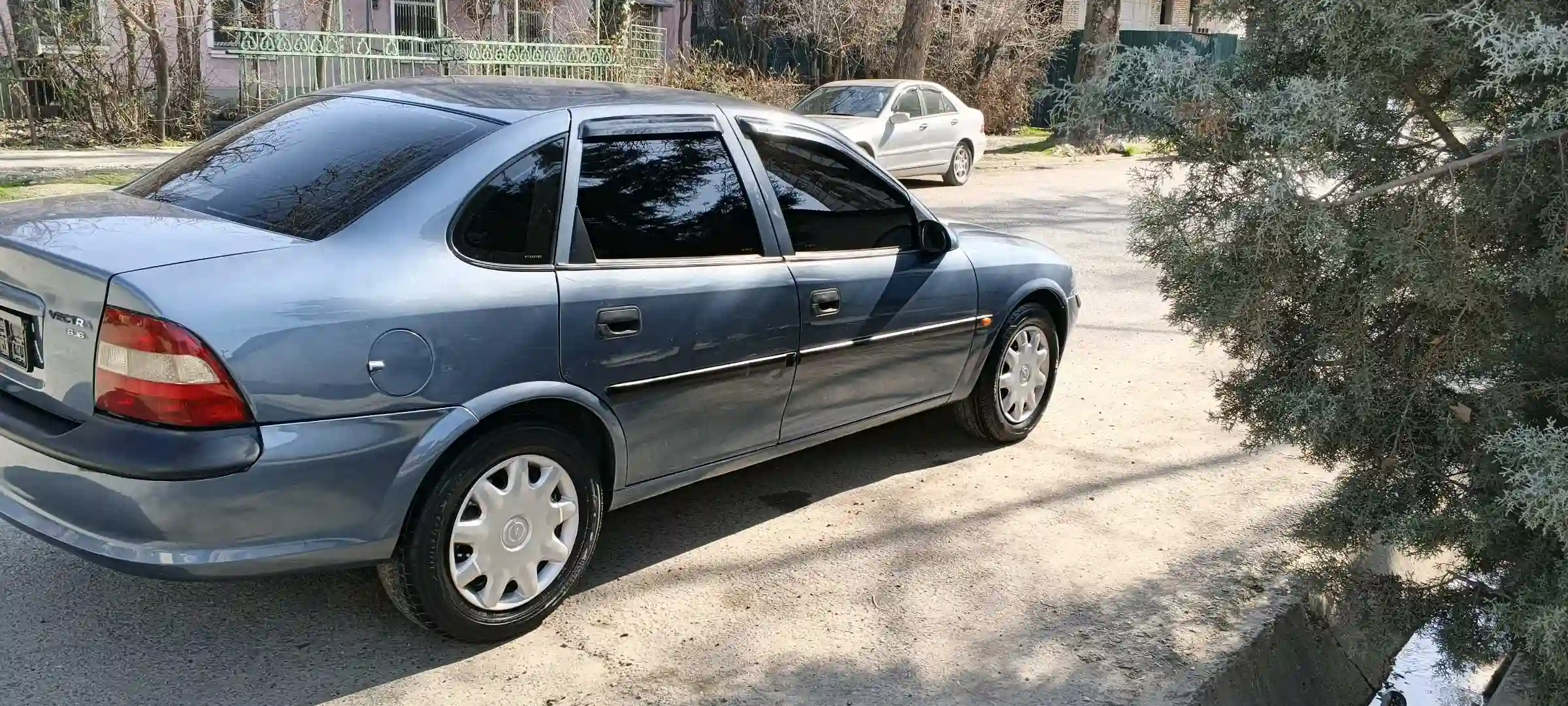 Opel Vectra b 1998