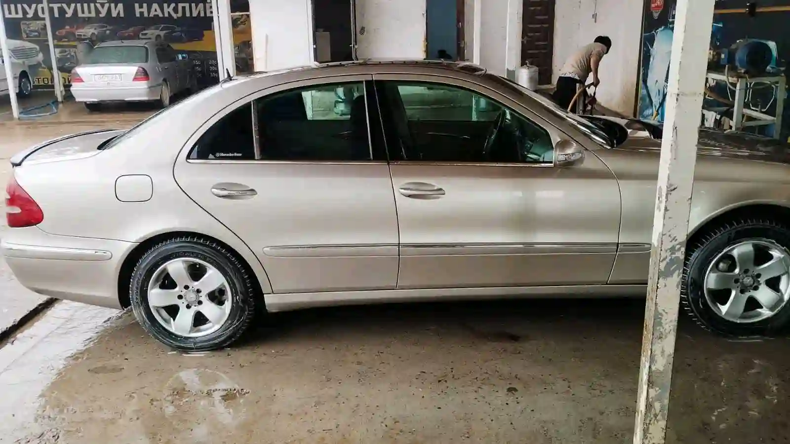 Mercedes-benz E class 2006