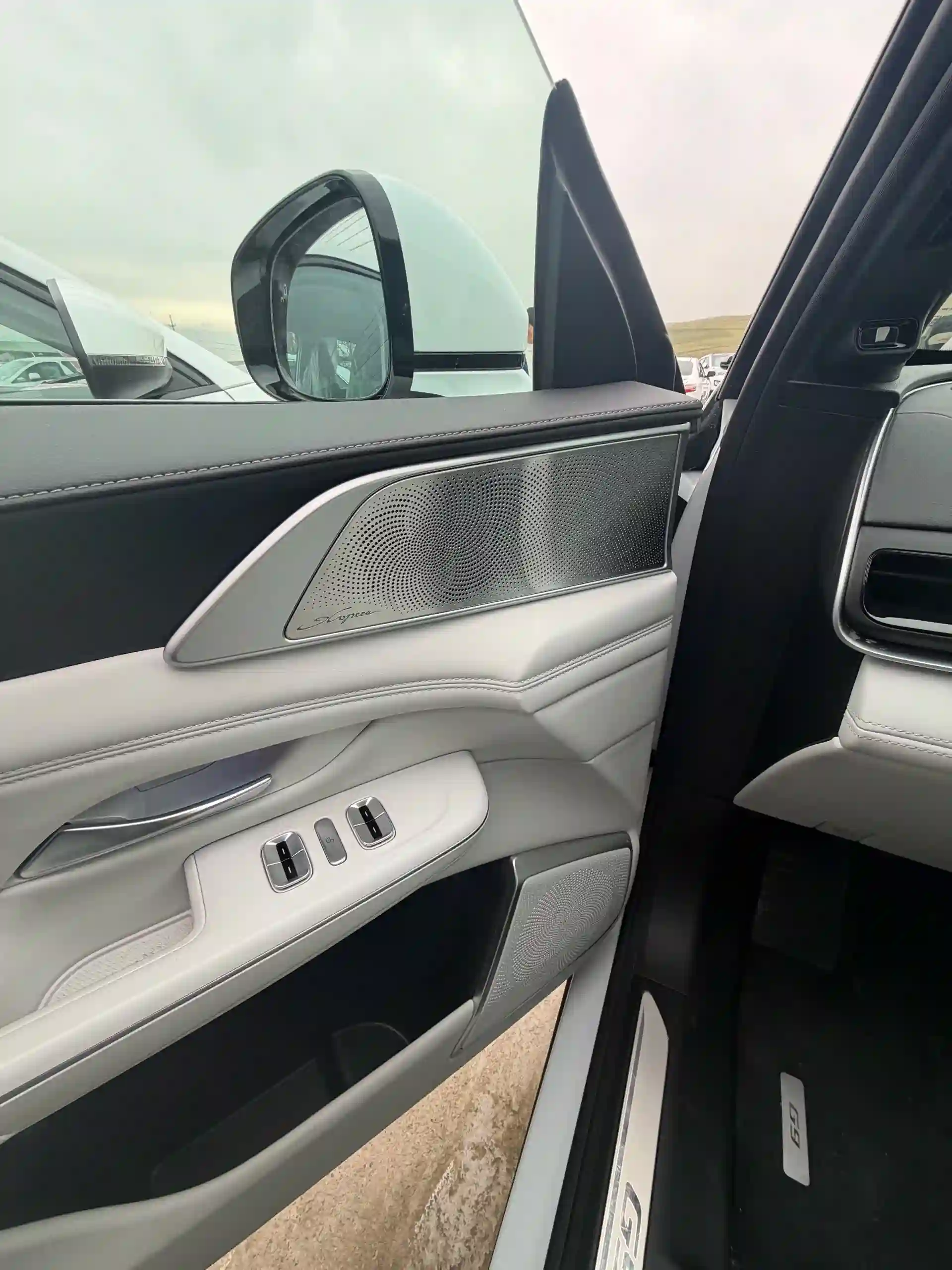 Zeekr 9X 2025 — миниатюра 6