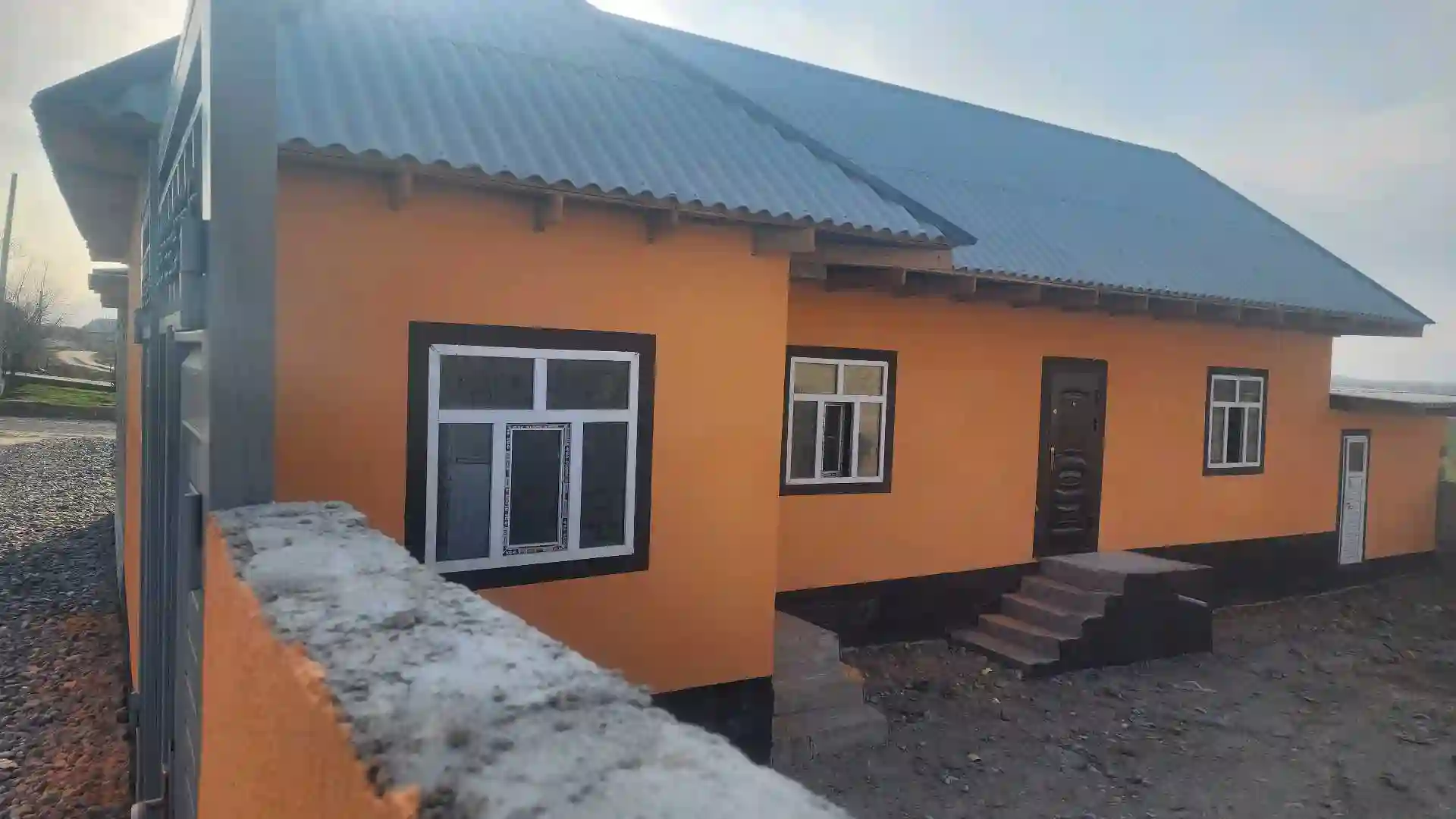 1 этажный, 3-комн. дом, 50 м², 2 соток, гиссар