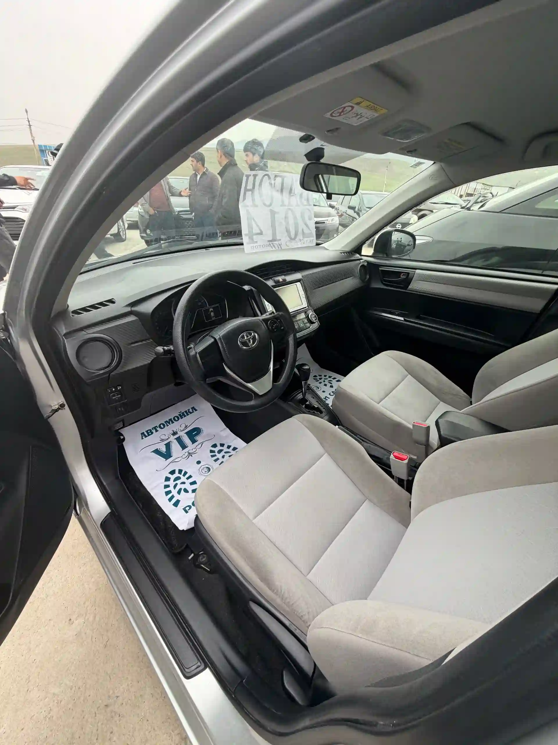 Toyota Hiace 2014