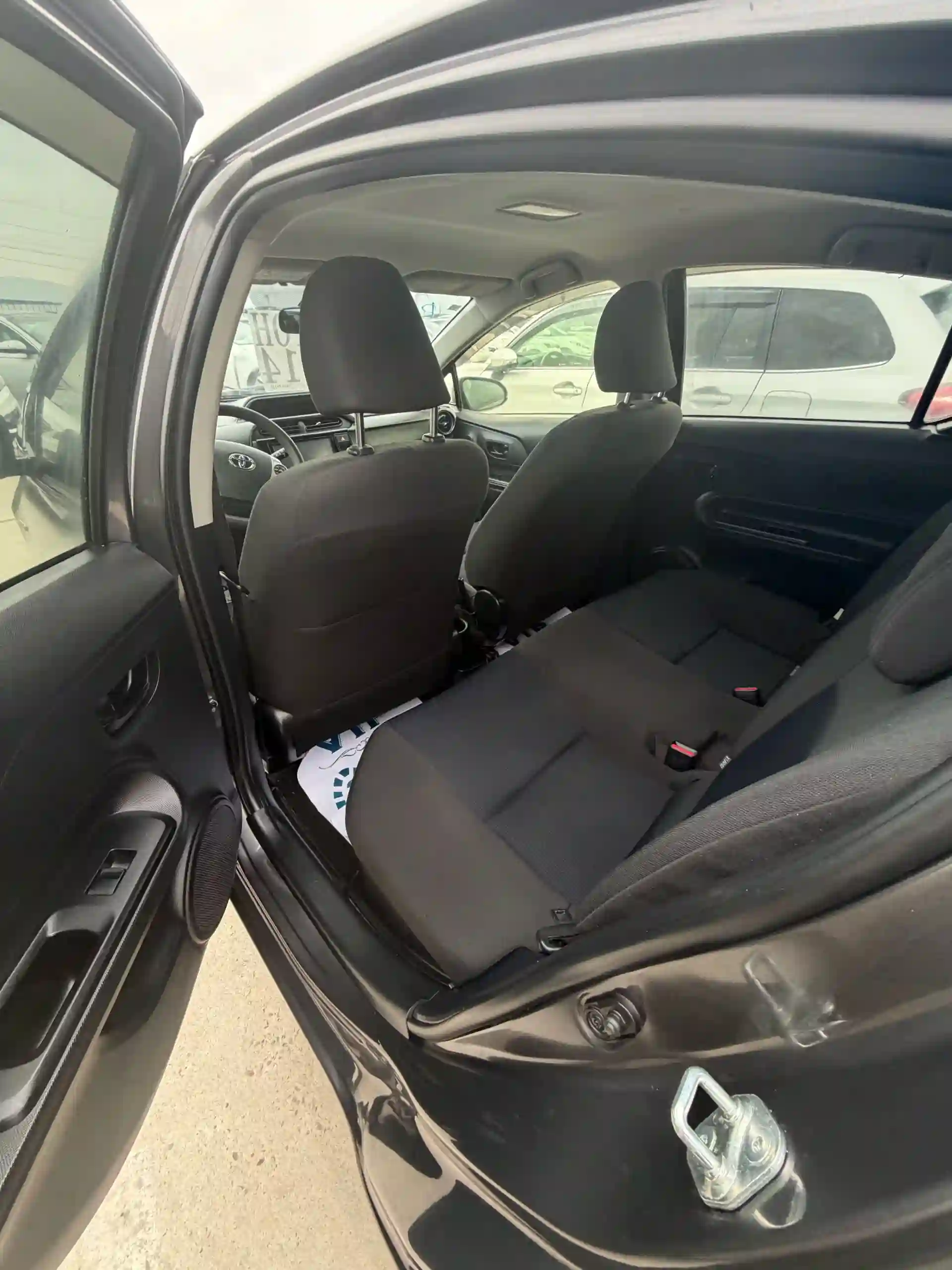 Toyota Aqua 2014 — миниатюра 5