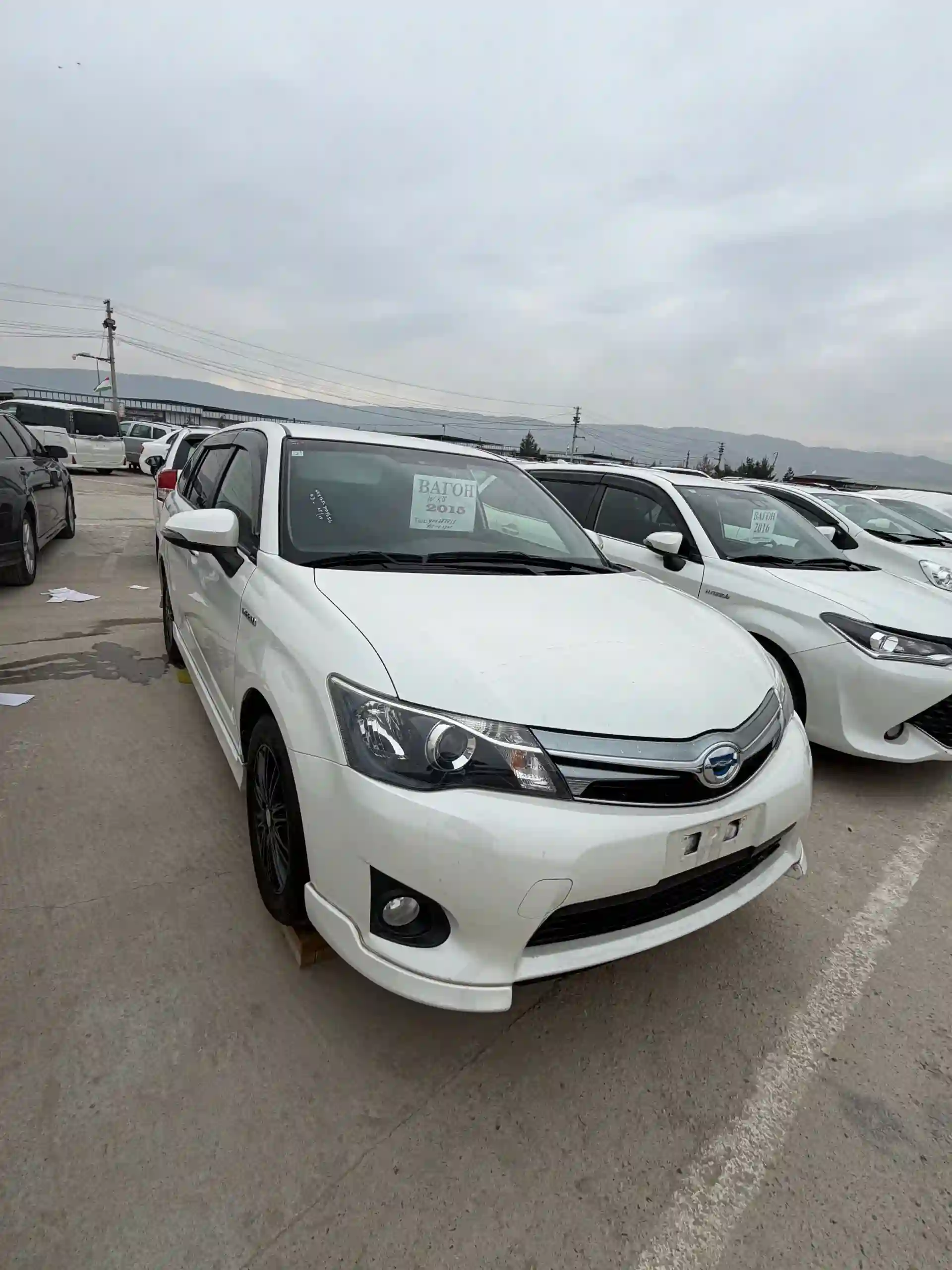 Toyota Fielder 2015