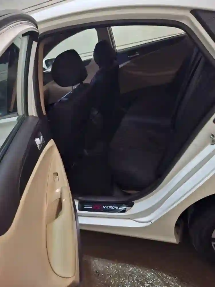 Hyundai Sonata 2010 — миниатюра 6