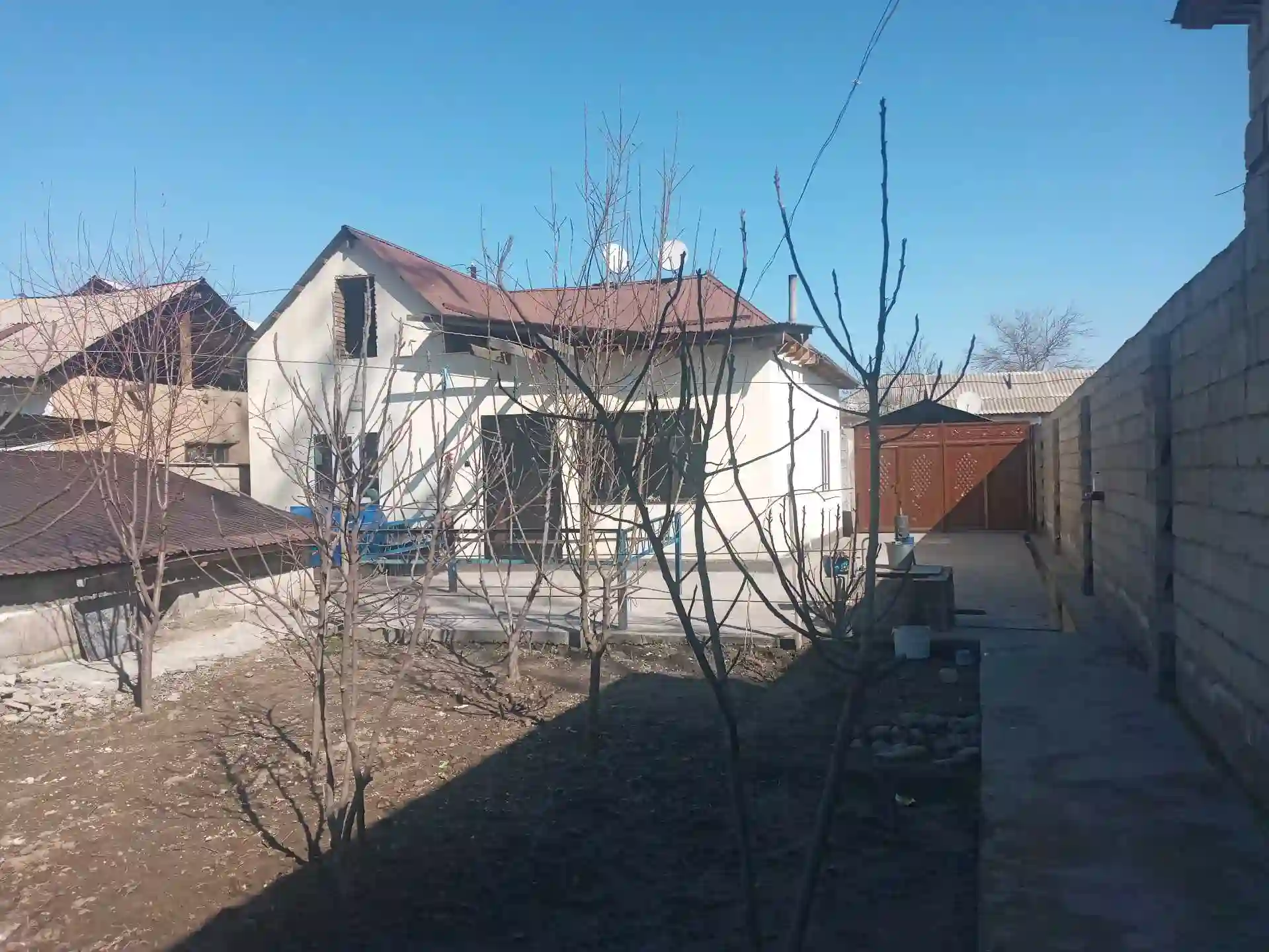 1 этажный, 7-комн. дом, 117 м², 4 соток, н.Фирдавси махалаи Дарёобод.