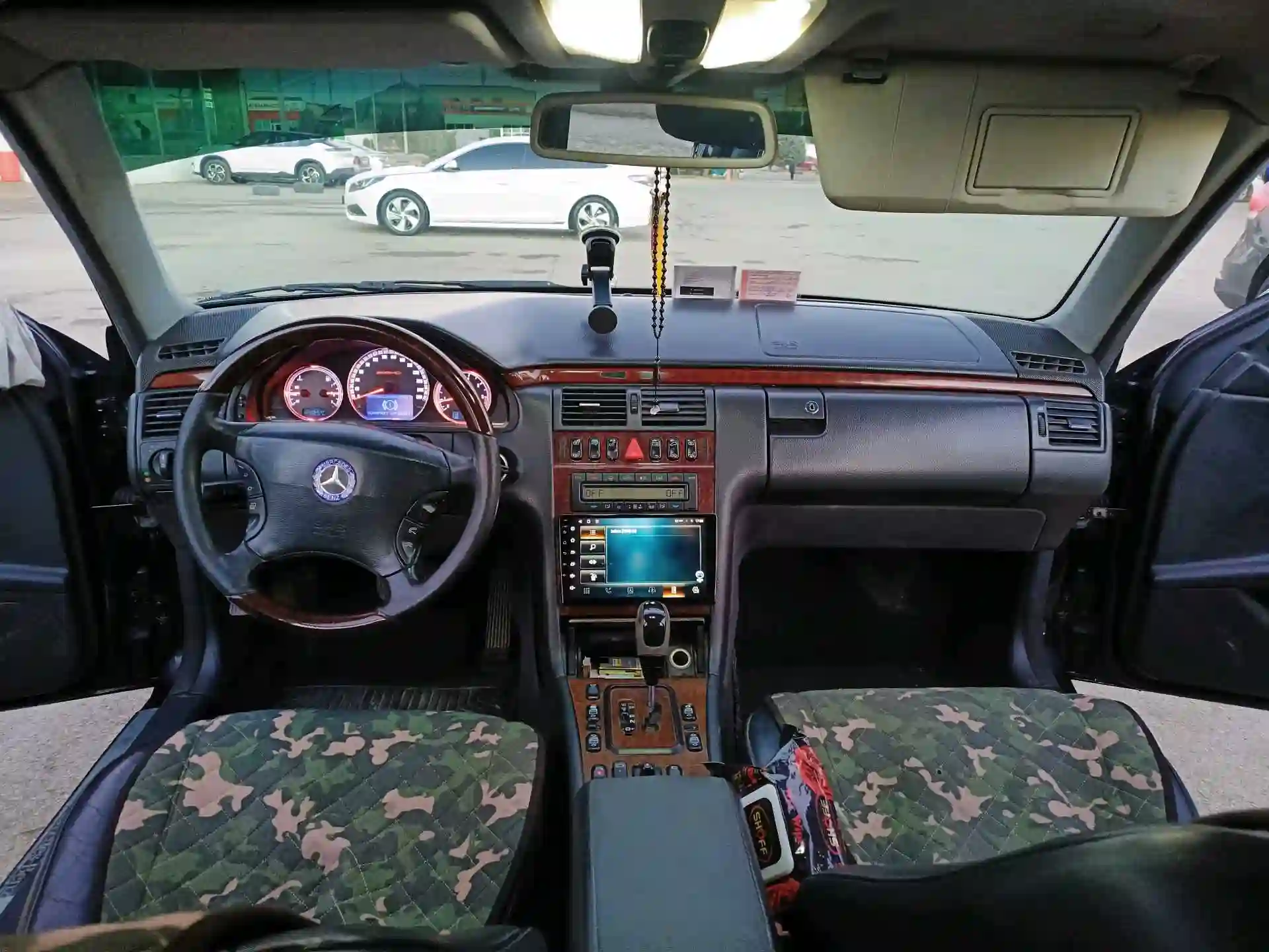 Mercedes-benz E class 2002