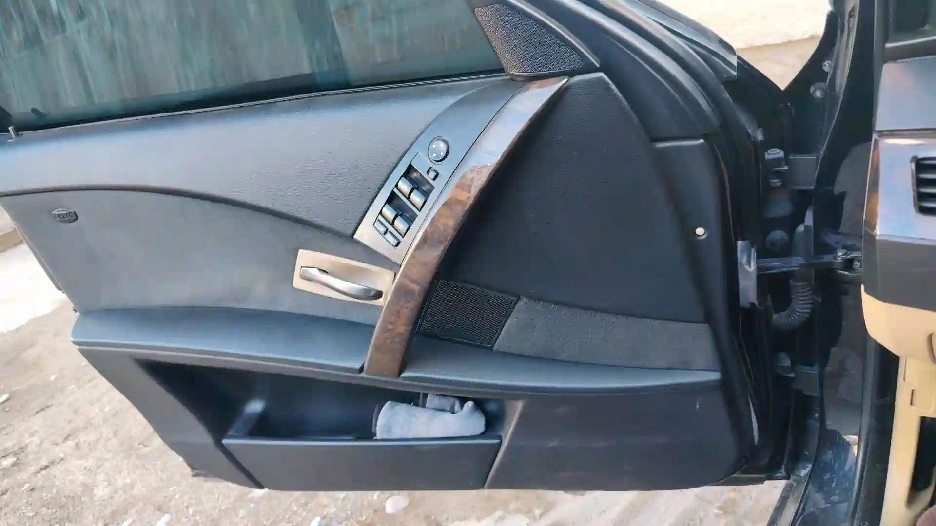 BMW M5 2005 — миниатюра 5
