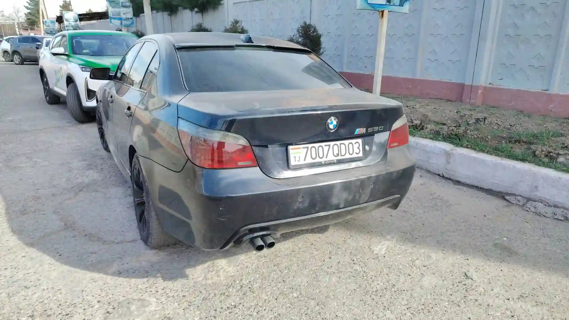 BMW M5 2005 — миниатюра 8
