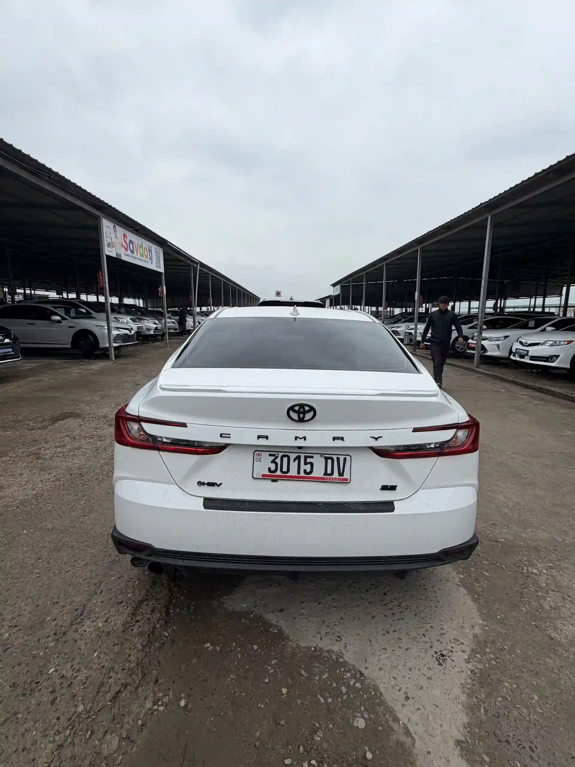 Toyota Camry 2025 — миниатюра 2