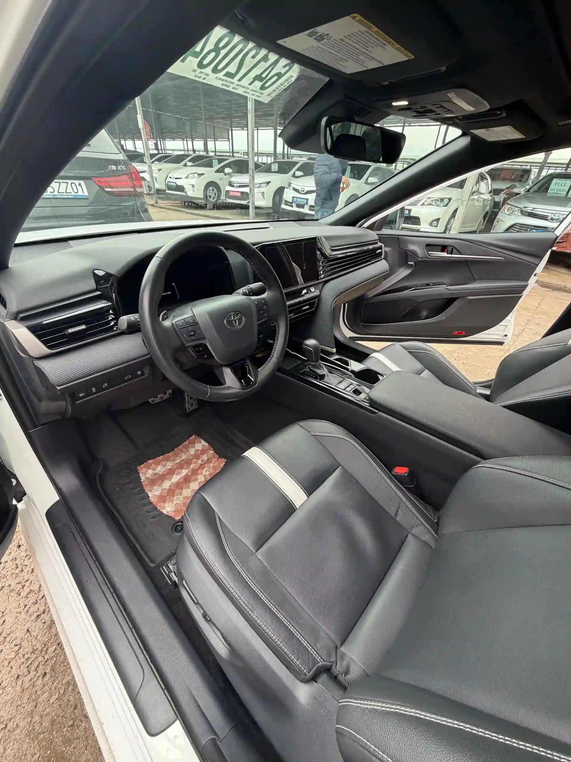 Toyota Camry 2025 — миниатюра 6