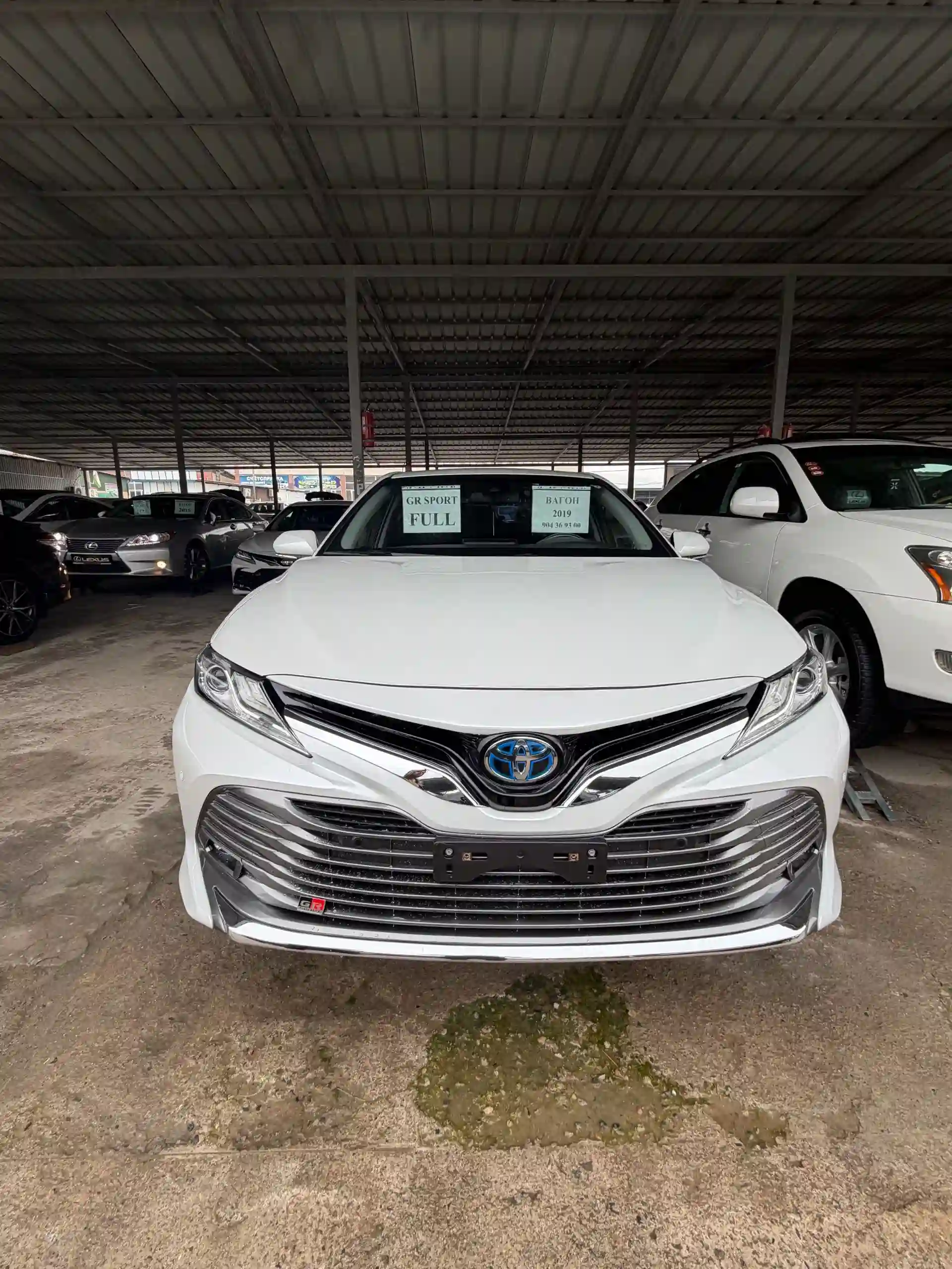 Toyota Camry 2019
