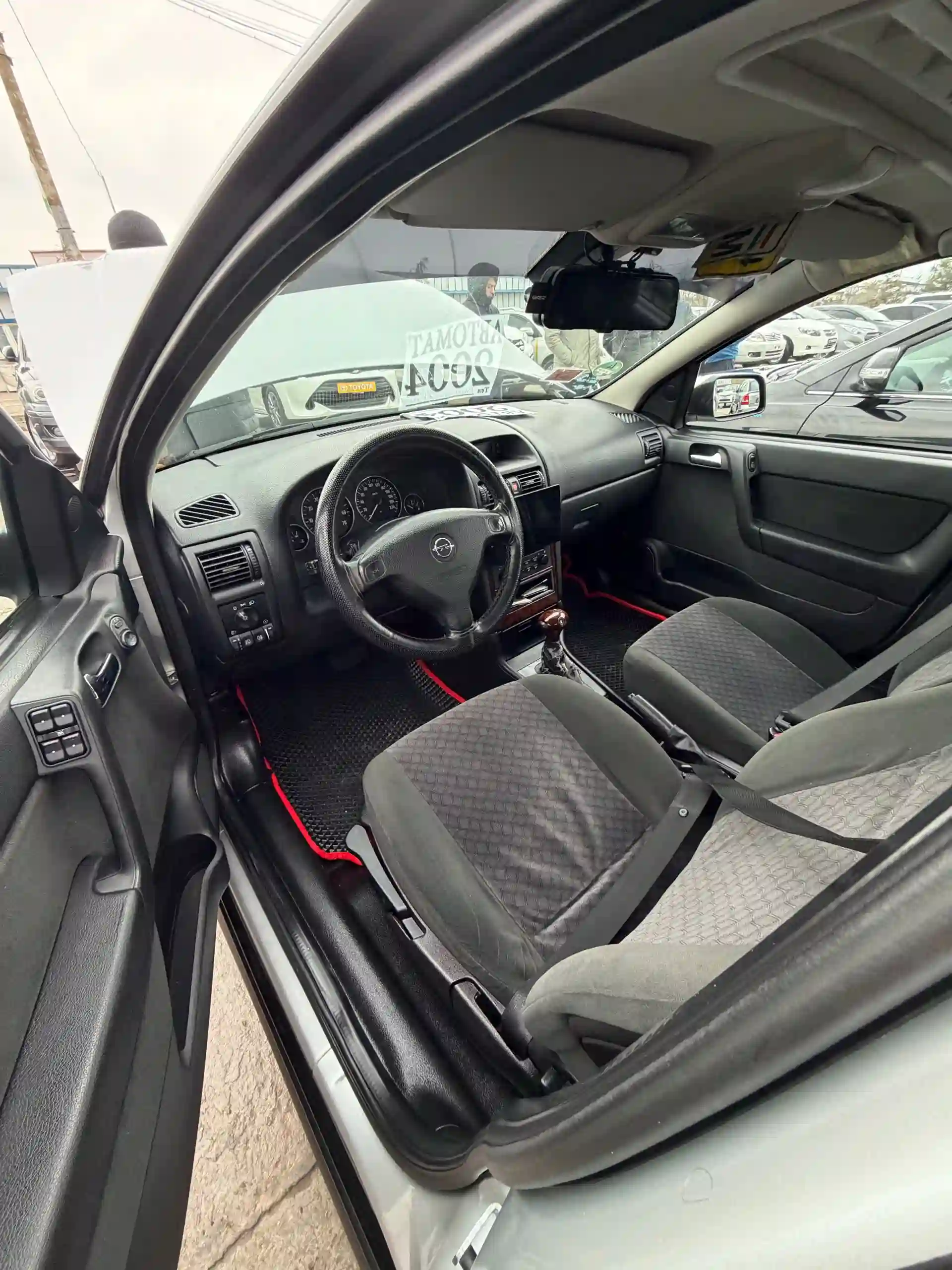 Opel Astra j 2004 — миниатюра 4