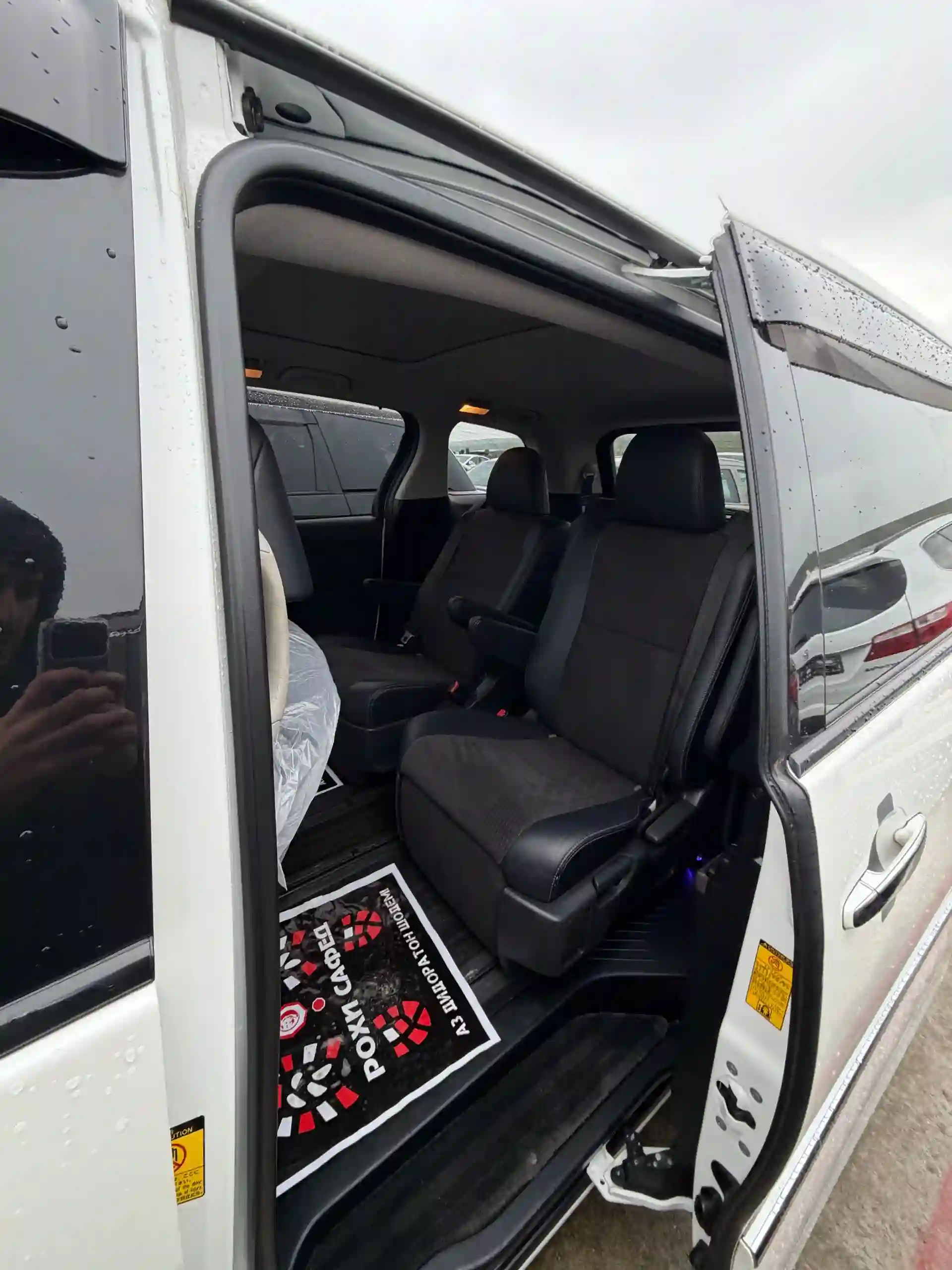 Toyota Estima 2014