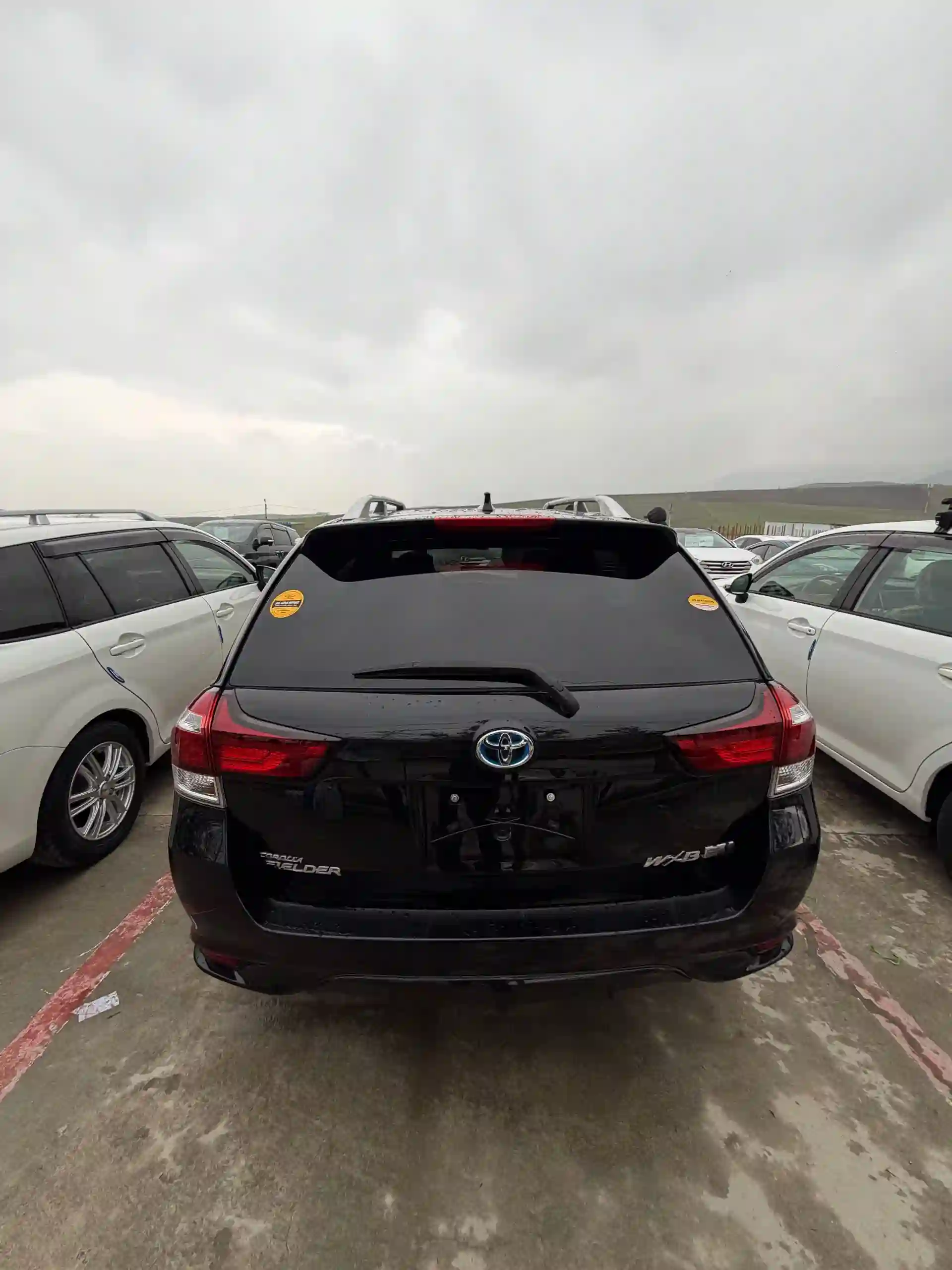 Toyota Fielder 2016