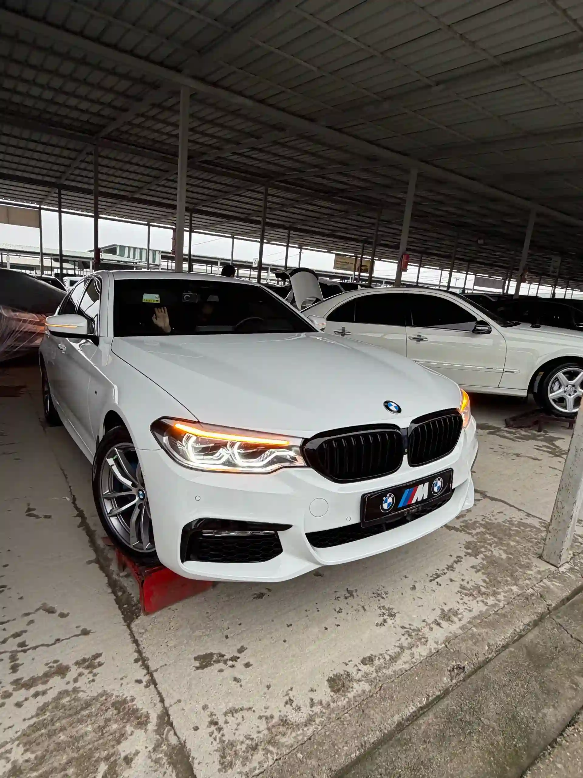 BMW 5 series 2017 — миниатюра 2