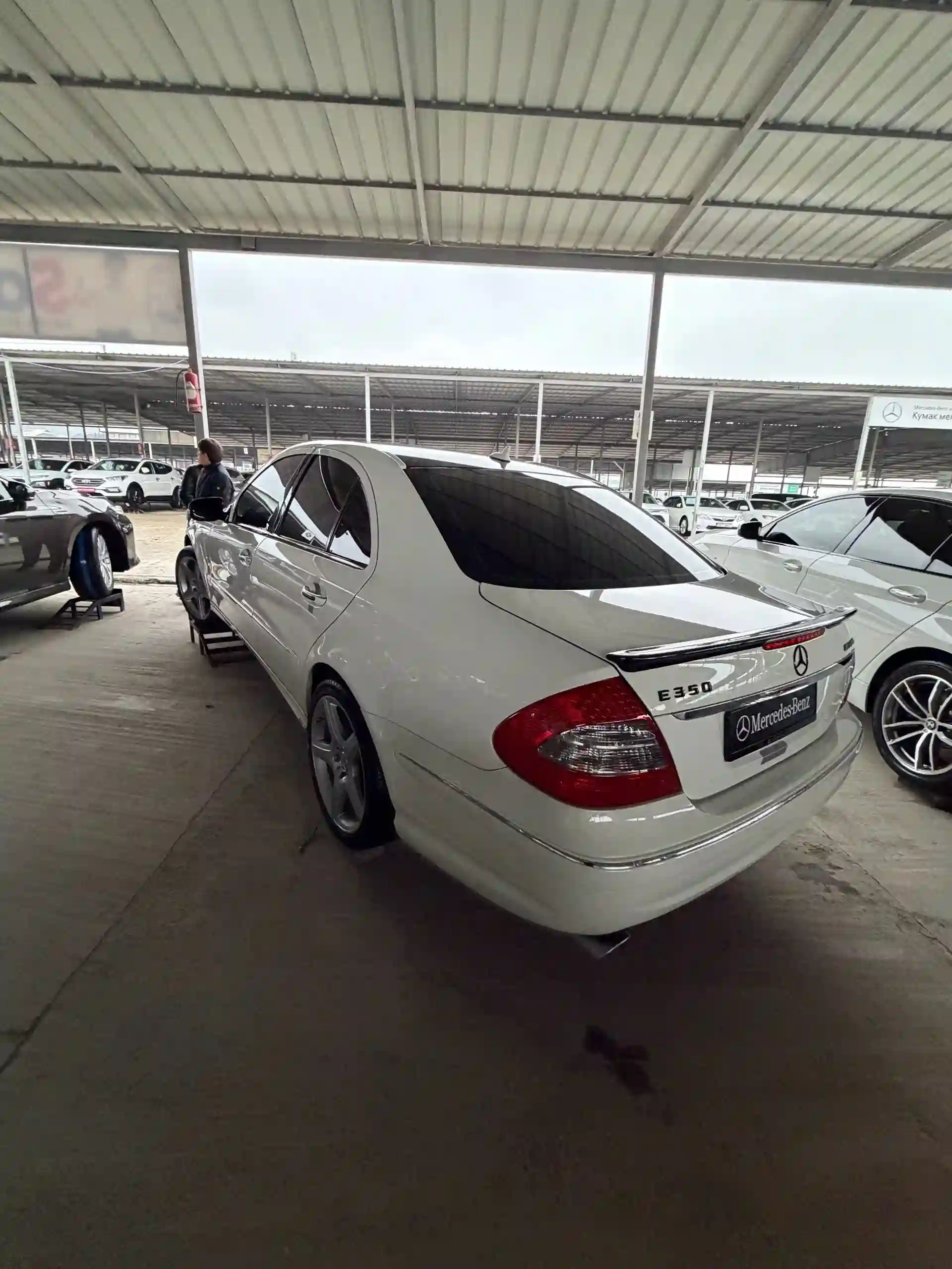 Mercedes-benz E class 2009 — миниатюра 5