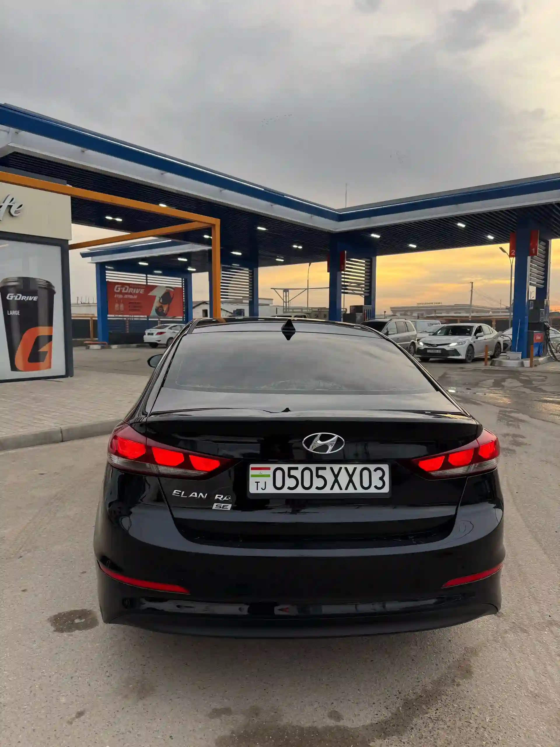 Hyundai Elantra 2017